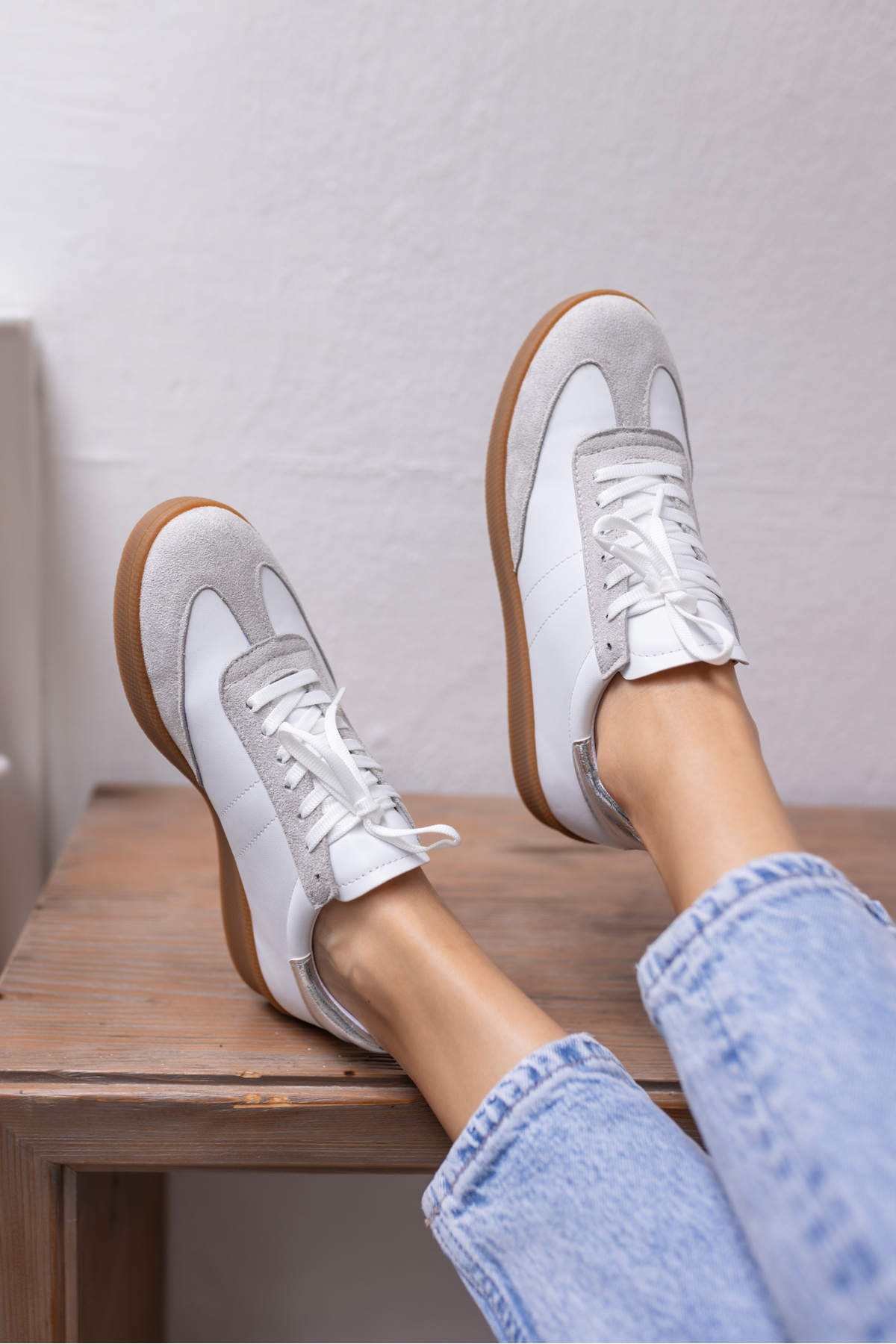 STEPY KADİN BEYAZ CİLT SAMBA TARZİ SNEAKER