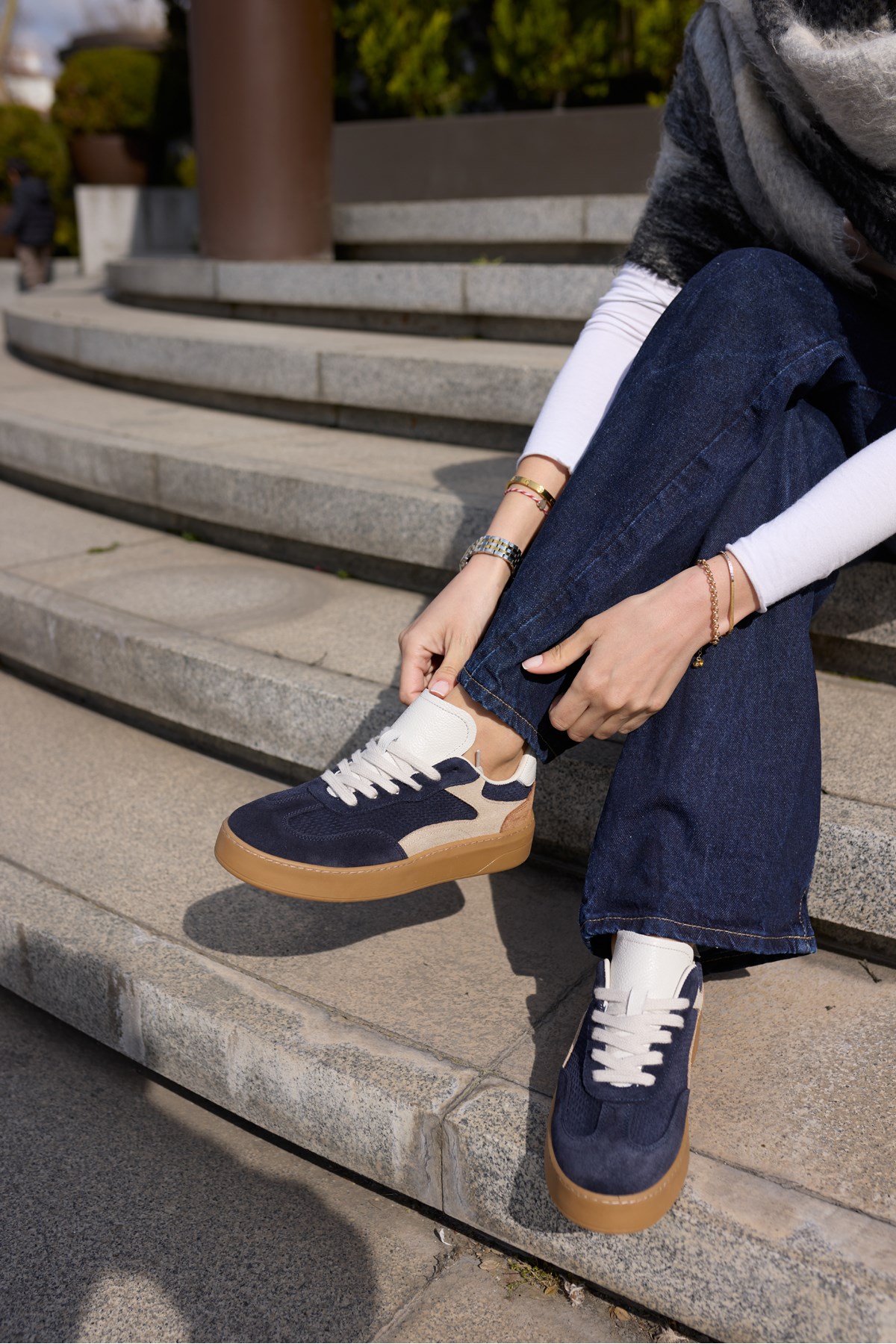 ALCOY KADİN LACİVERT GERCEK DERİ SUET BAGCIKLI SNEAKER