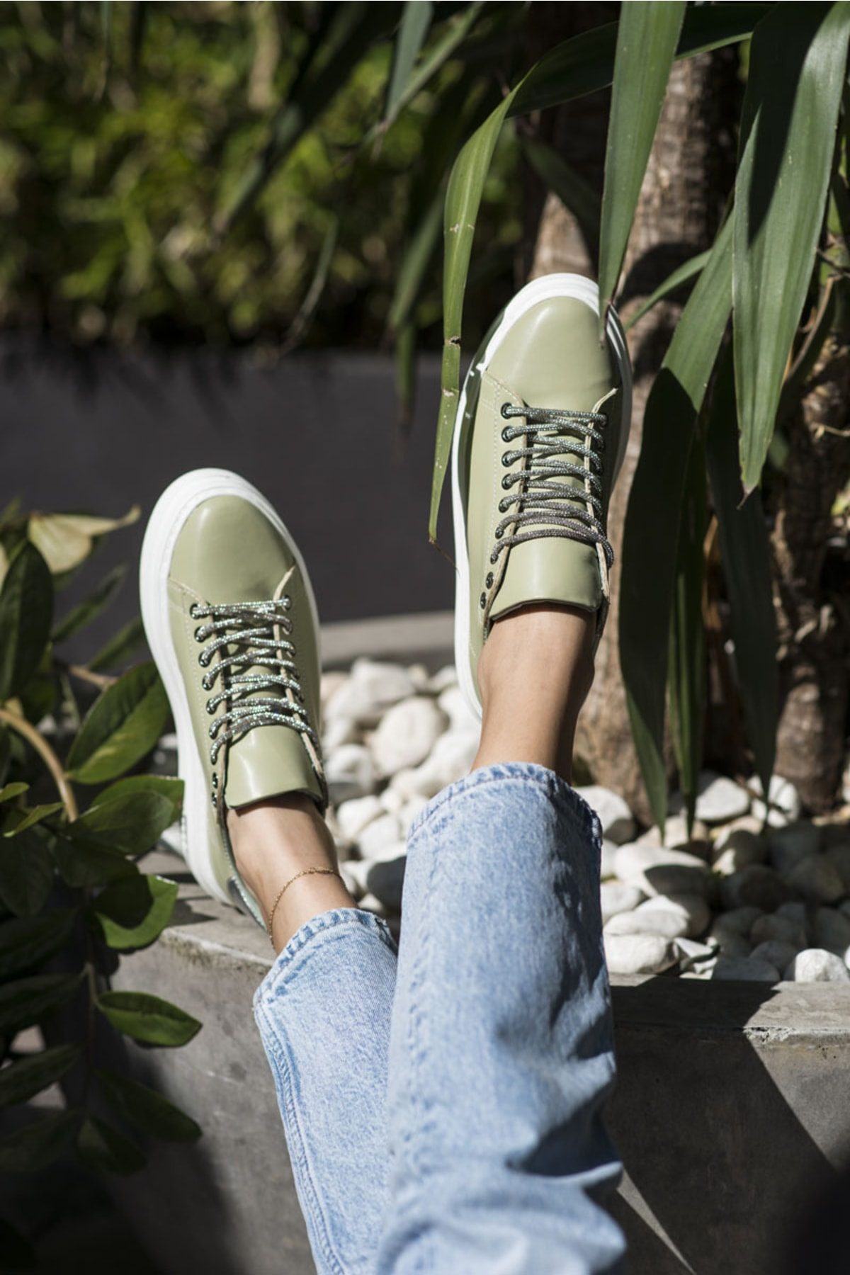 Ojjo Kadın Su Yeşili Taş Detay Sneaker