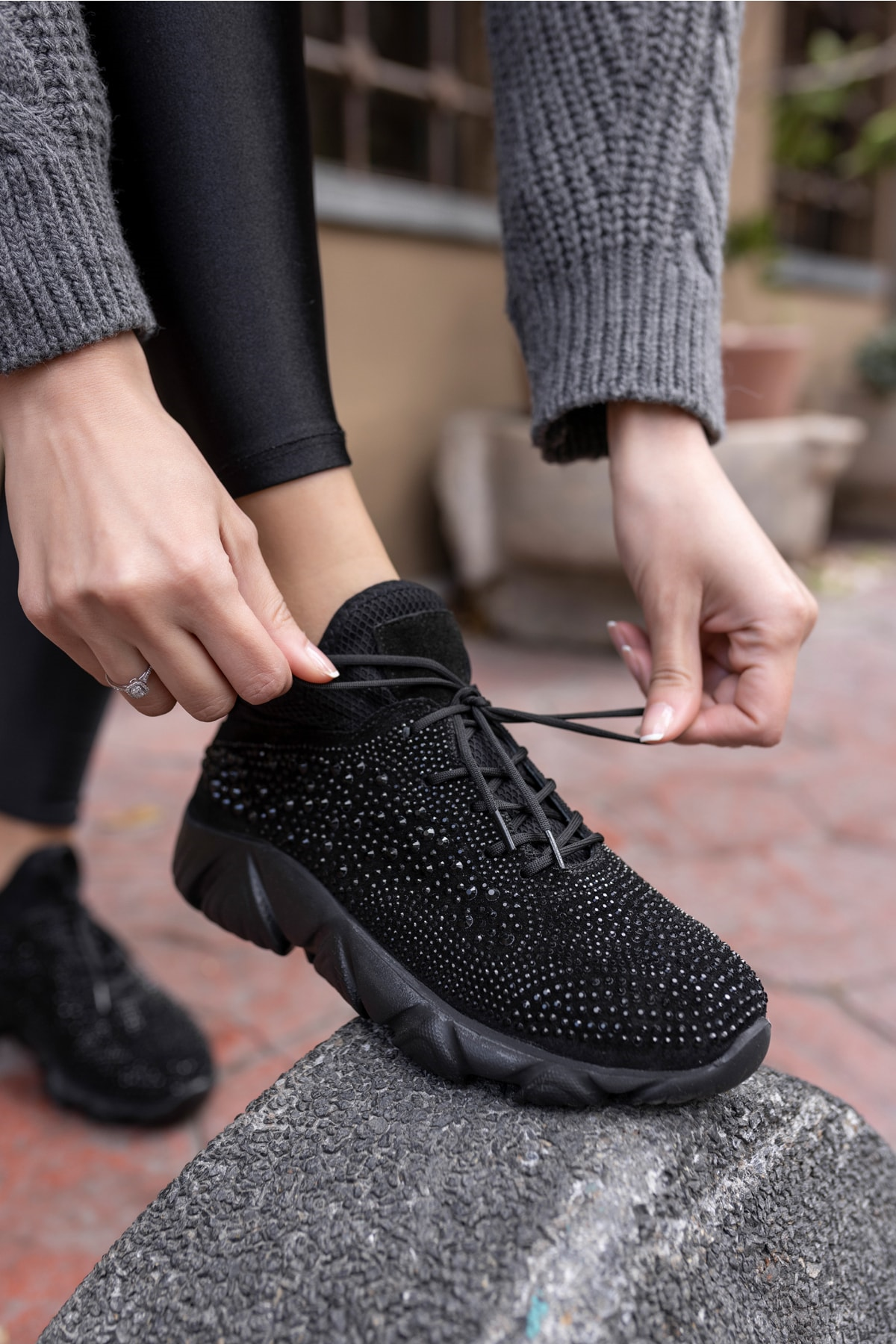 Leva Kadın Gri Taş Detay Eva Taban Sneaker