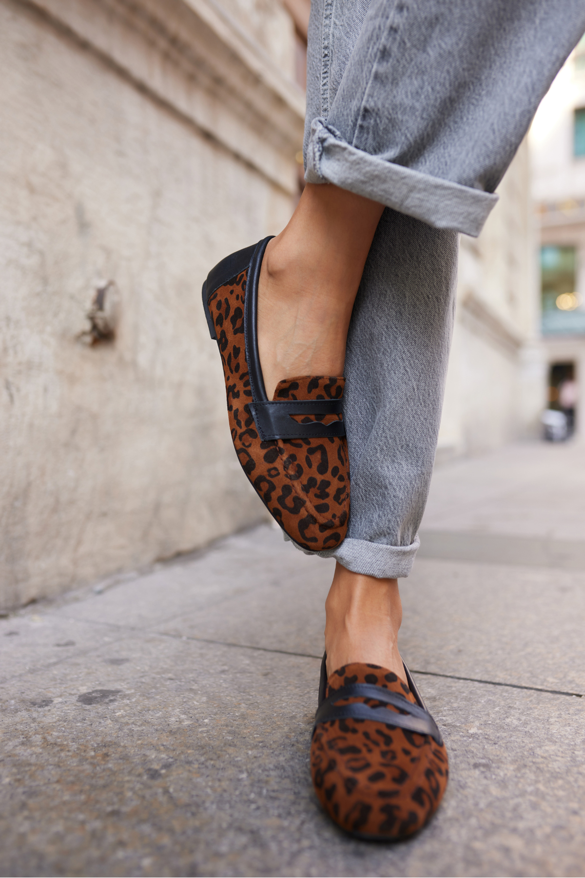 VANESSA KADIN TABA LEOPAR SİYAH GARNILI GERCEK DERİ BABET