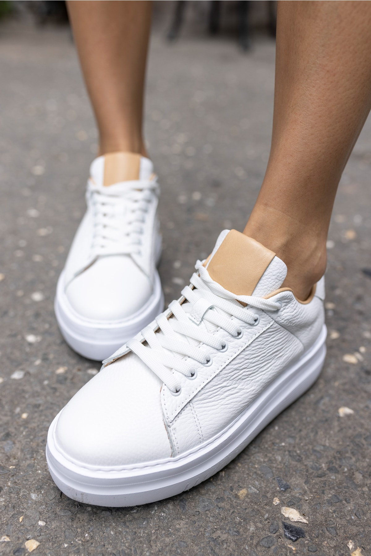 ROLD KADIN BEJ GERCEK DERİ SNEAKER