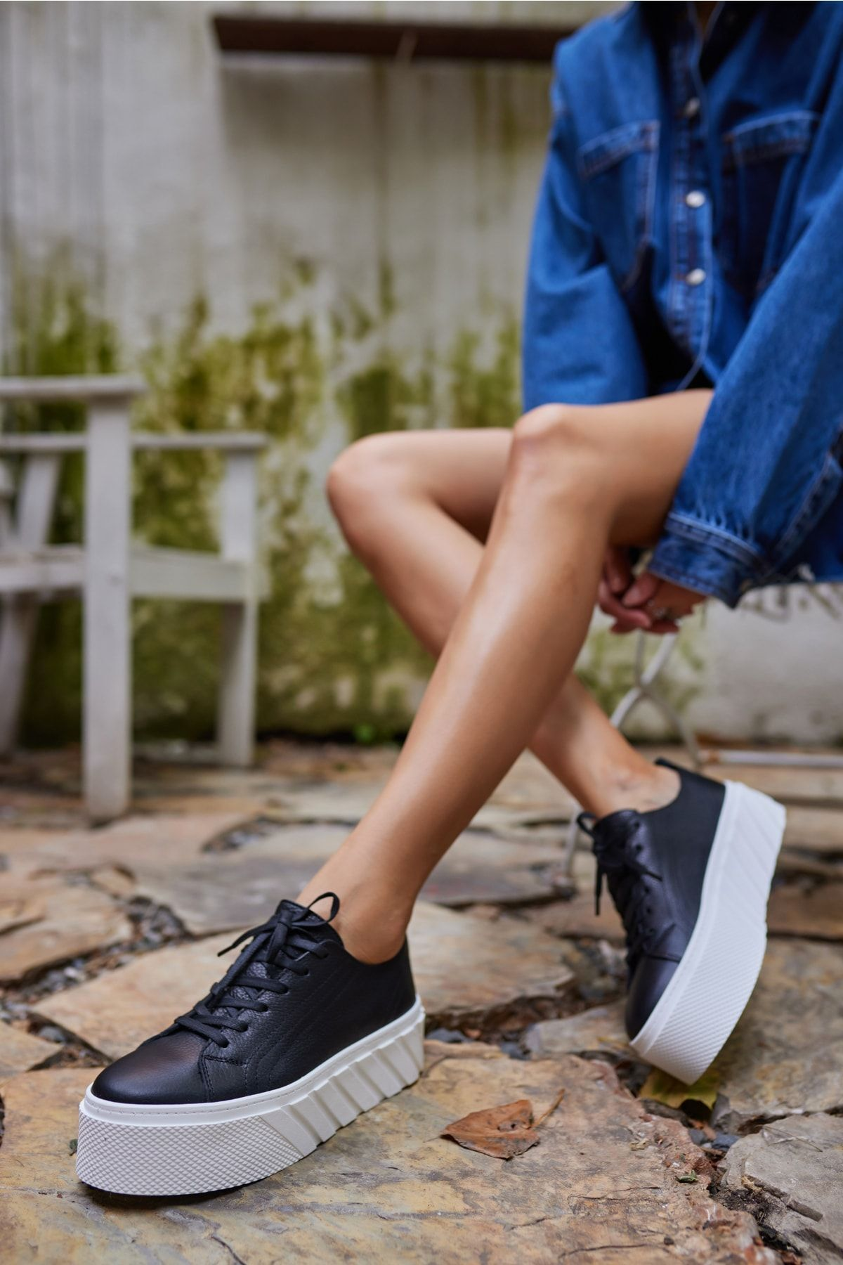 SARAH KADIN SİYAH GERCEK DERİ SNEAKER