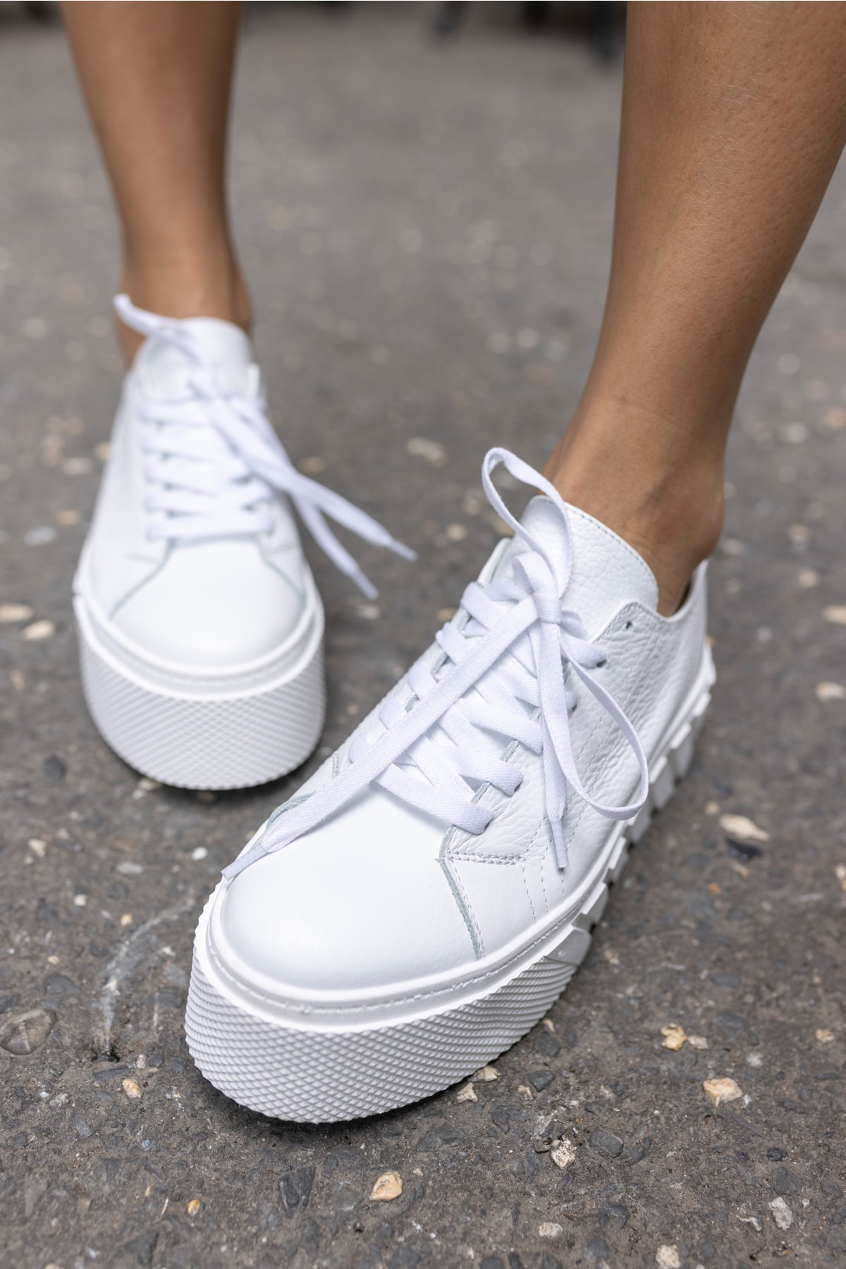 SARAH KADIN SİYAH GERCEK DERİ SNEAKER