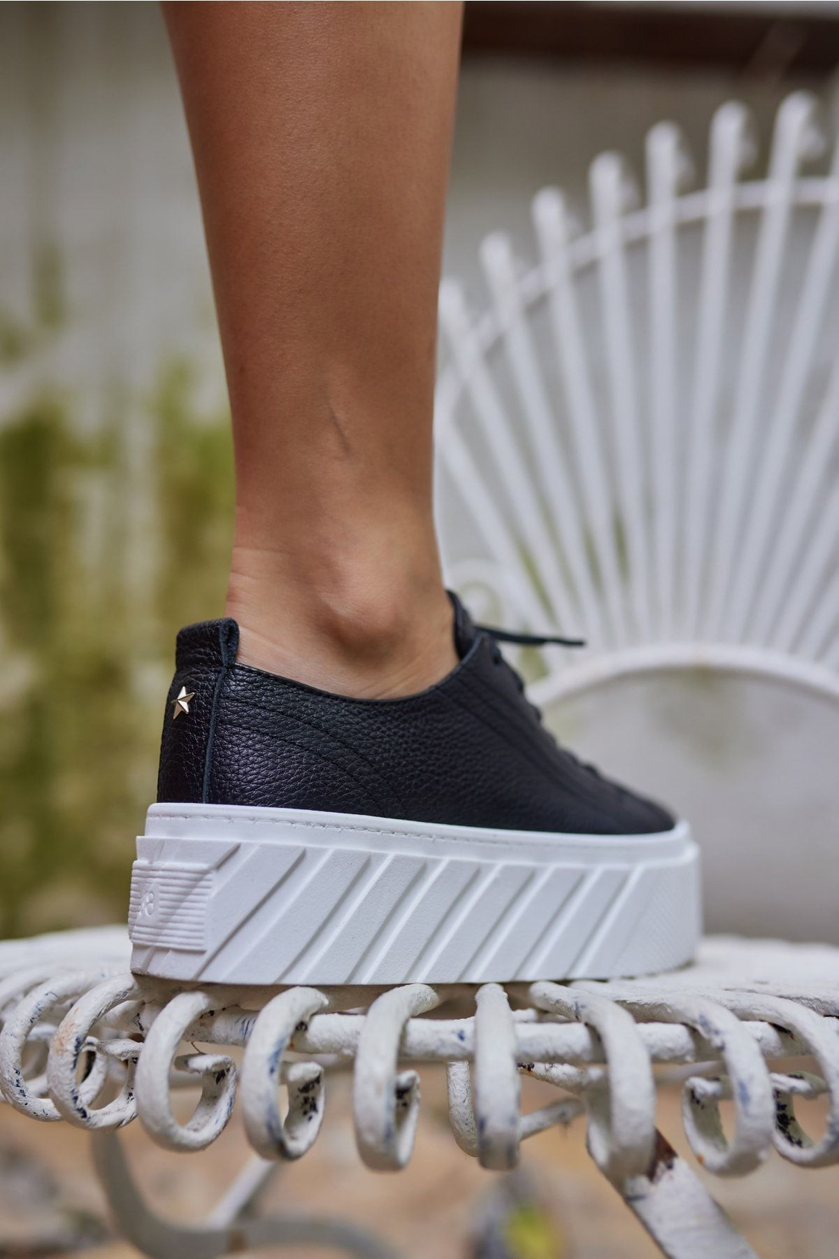 SARAH KADIN SİYAH GERCEK DERİ SNEAKER