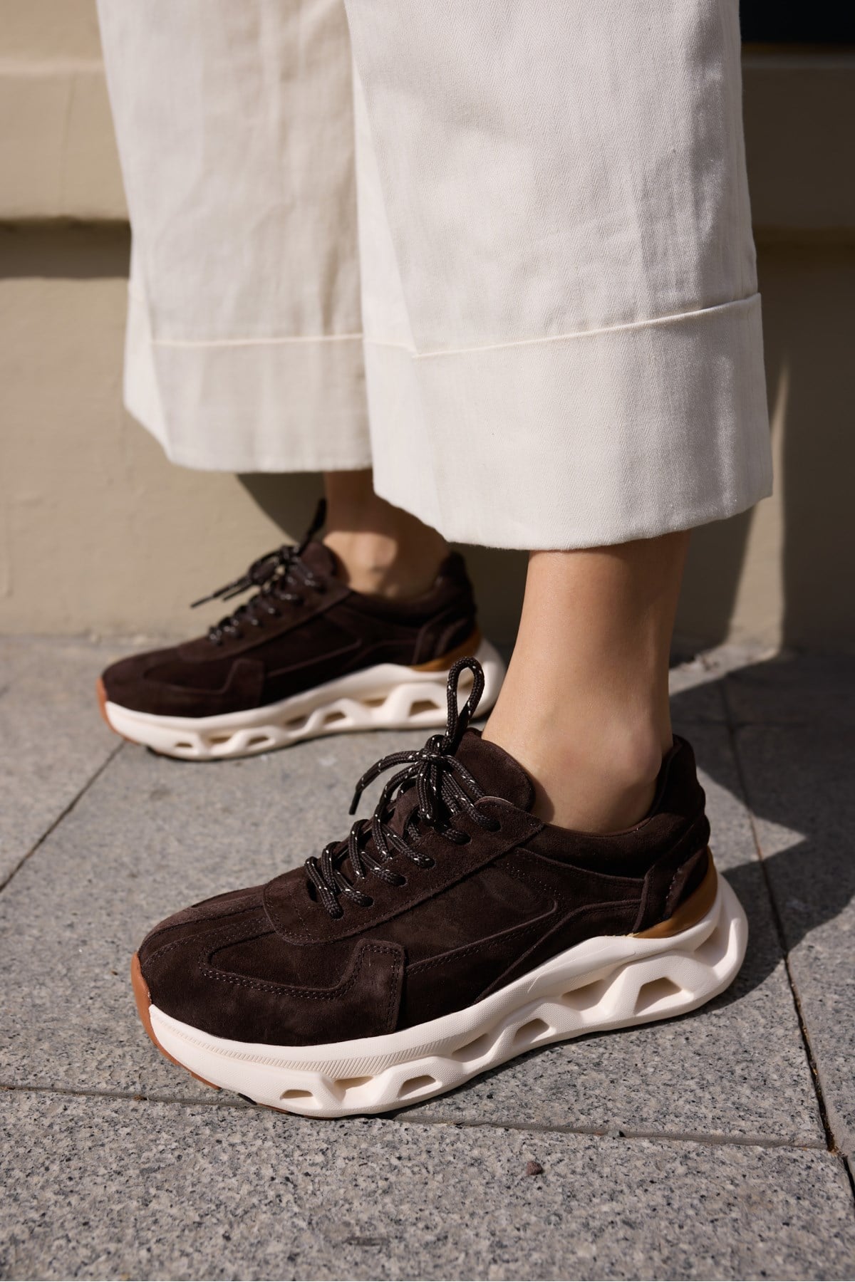 LESTİRO KADİN KAHVE GERCEK DERİ SUET ÖZEL SNEAKER TABAN