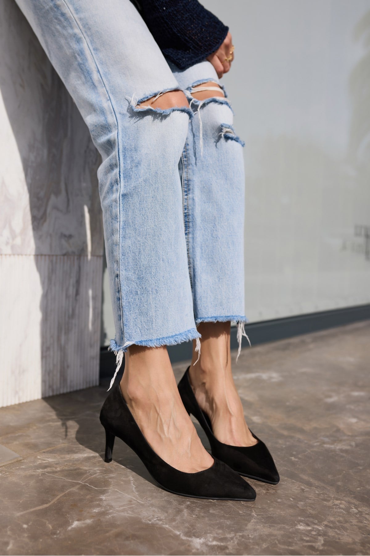 NOVI KADIN SIYAH GERCEK DERI SUET TOPUKLU STILETTO