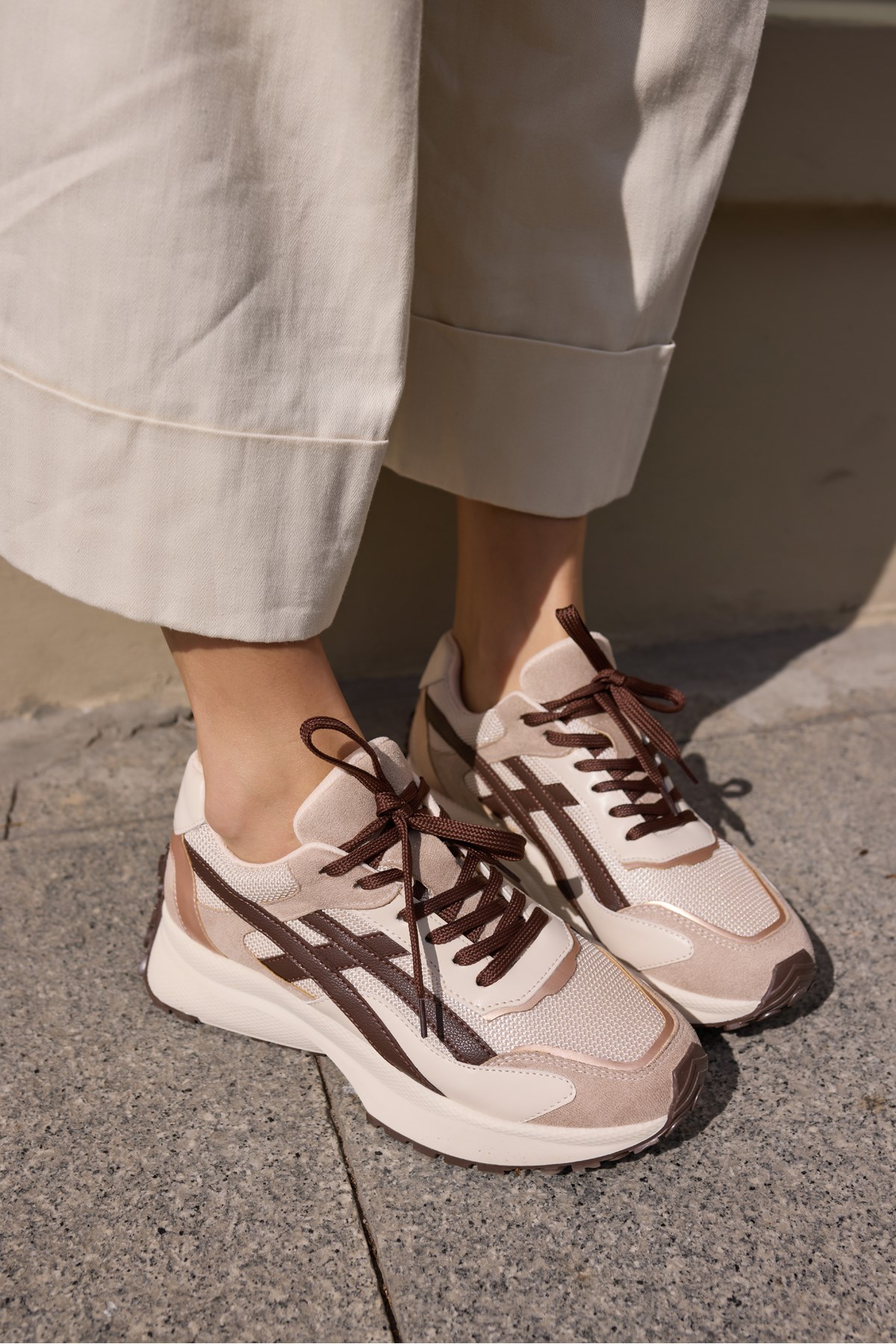 BRALİTO KADİN BEJ KAHVE GEÇİSLİ RAHAT TABAN SNEAKER