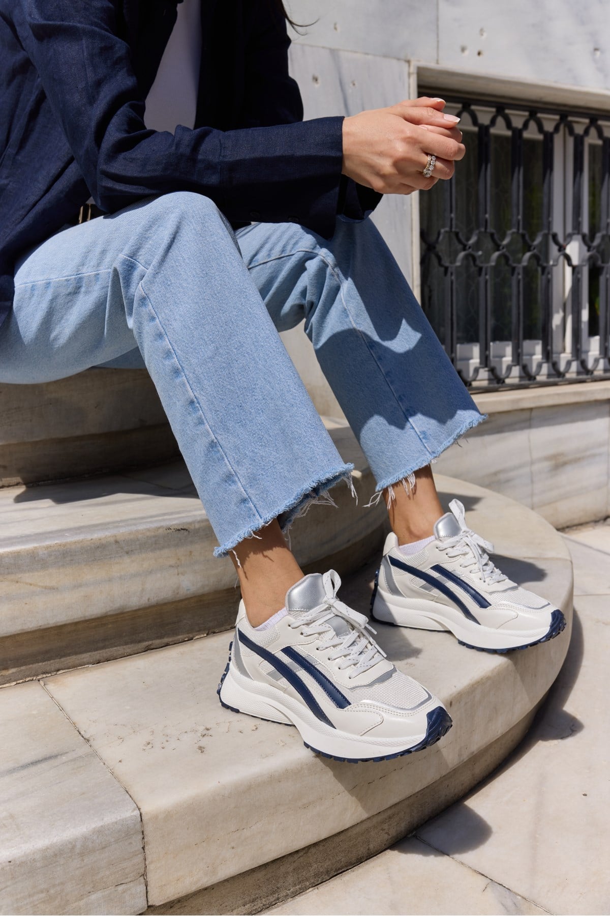 BRALİTO KADİN BEYAZ LACİ GARNİLİ BAGCIKLI SNEAKER