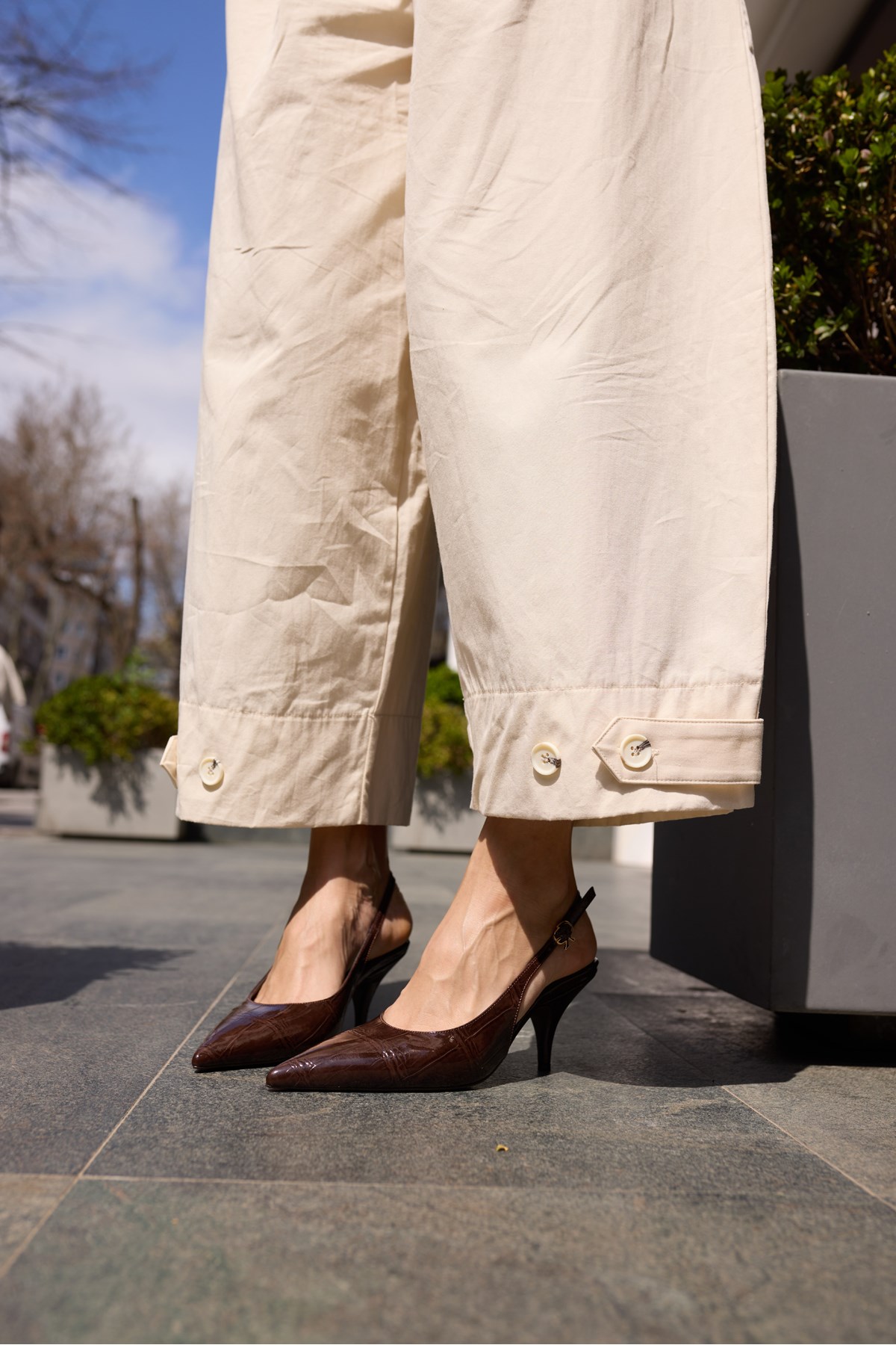 SİNORA KADİN KAHVE KROKO DETAY SLINGBACK TOPUKLU AYAKKABİ