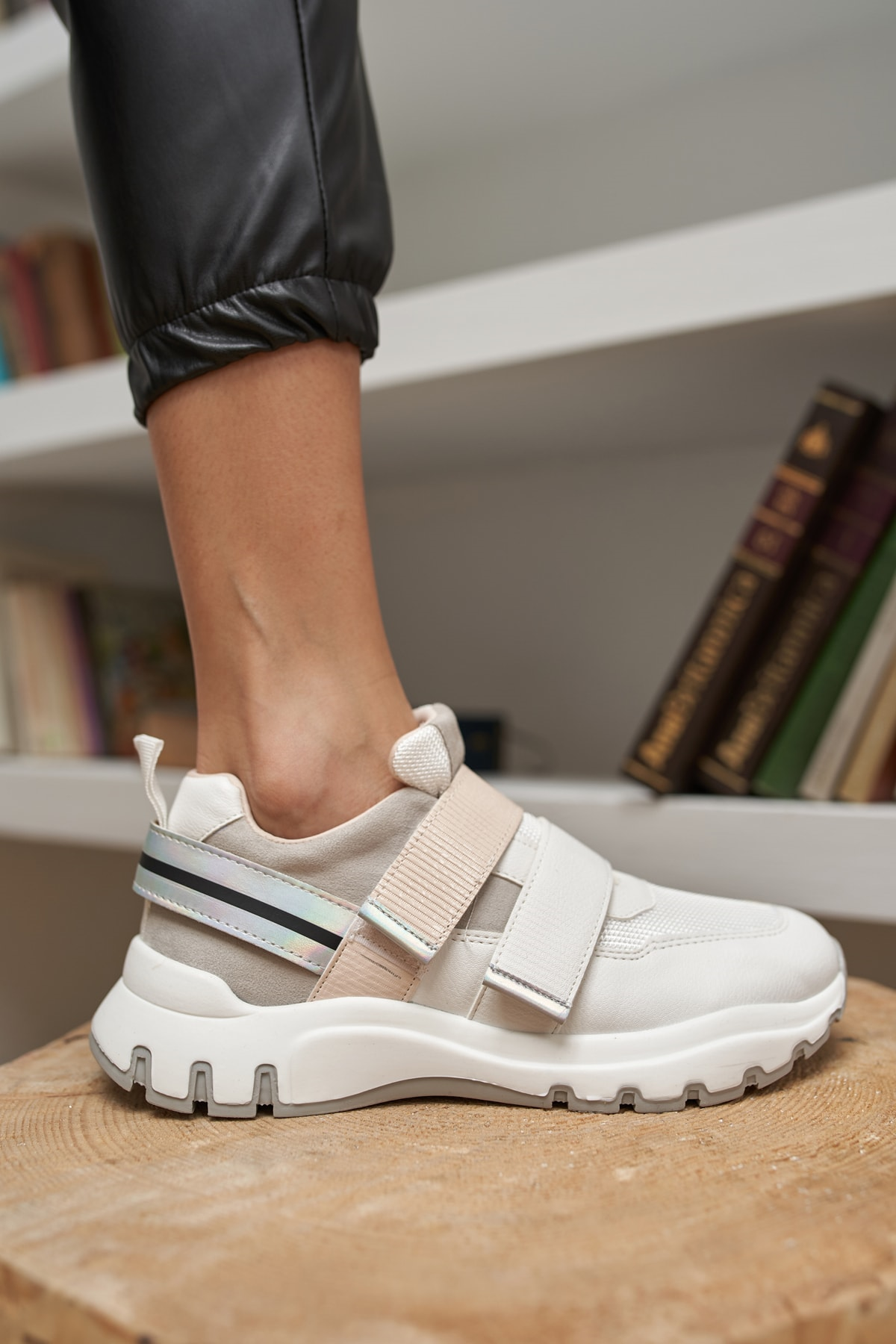 Simon Kadın Beyaz Cirt Detay Sneakers