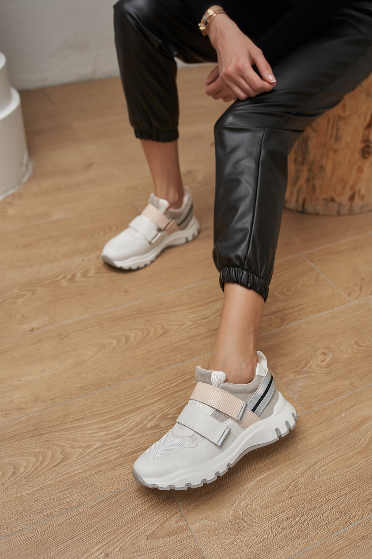 Simon Kadın Beyaz Cirt Detay Sneakers