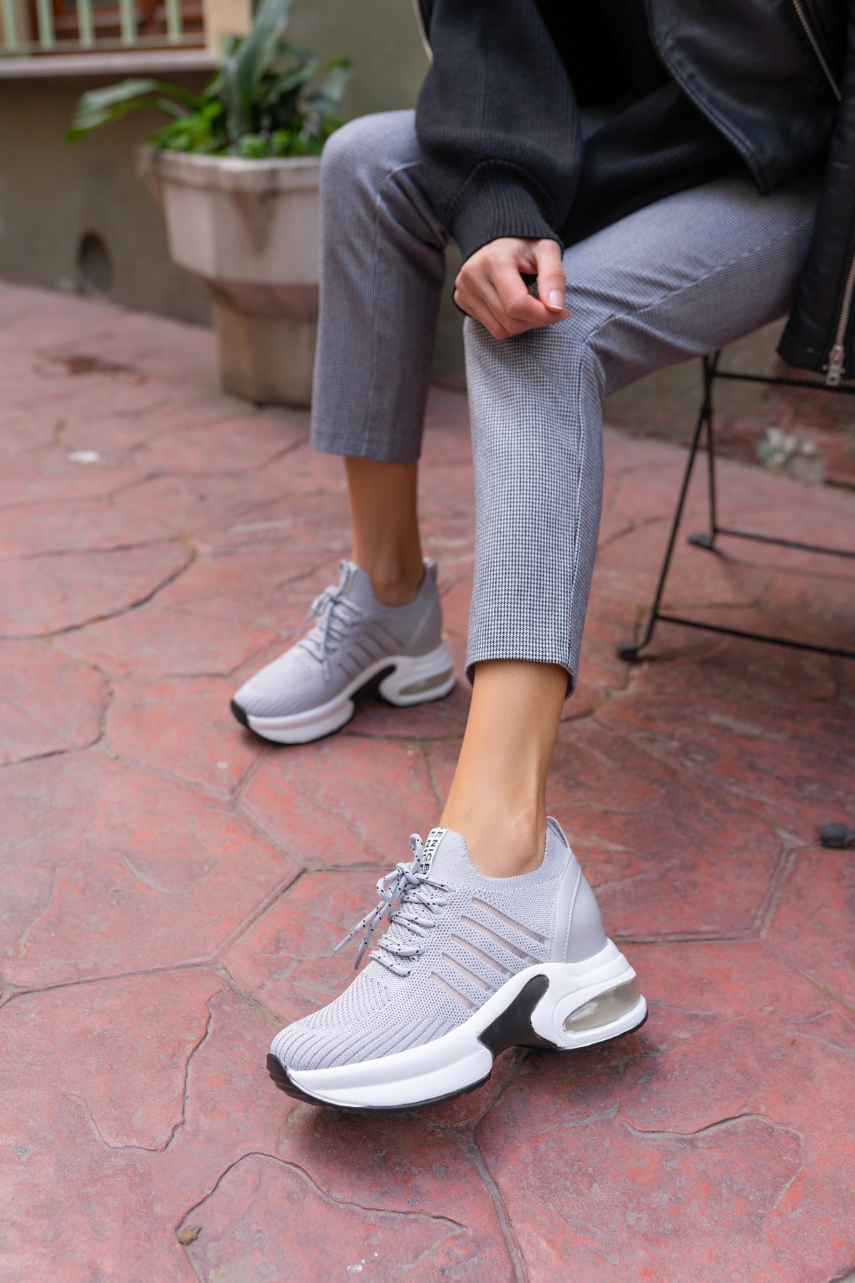 Woala Kadin Siyah Dolgu Topuk Sneakers