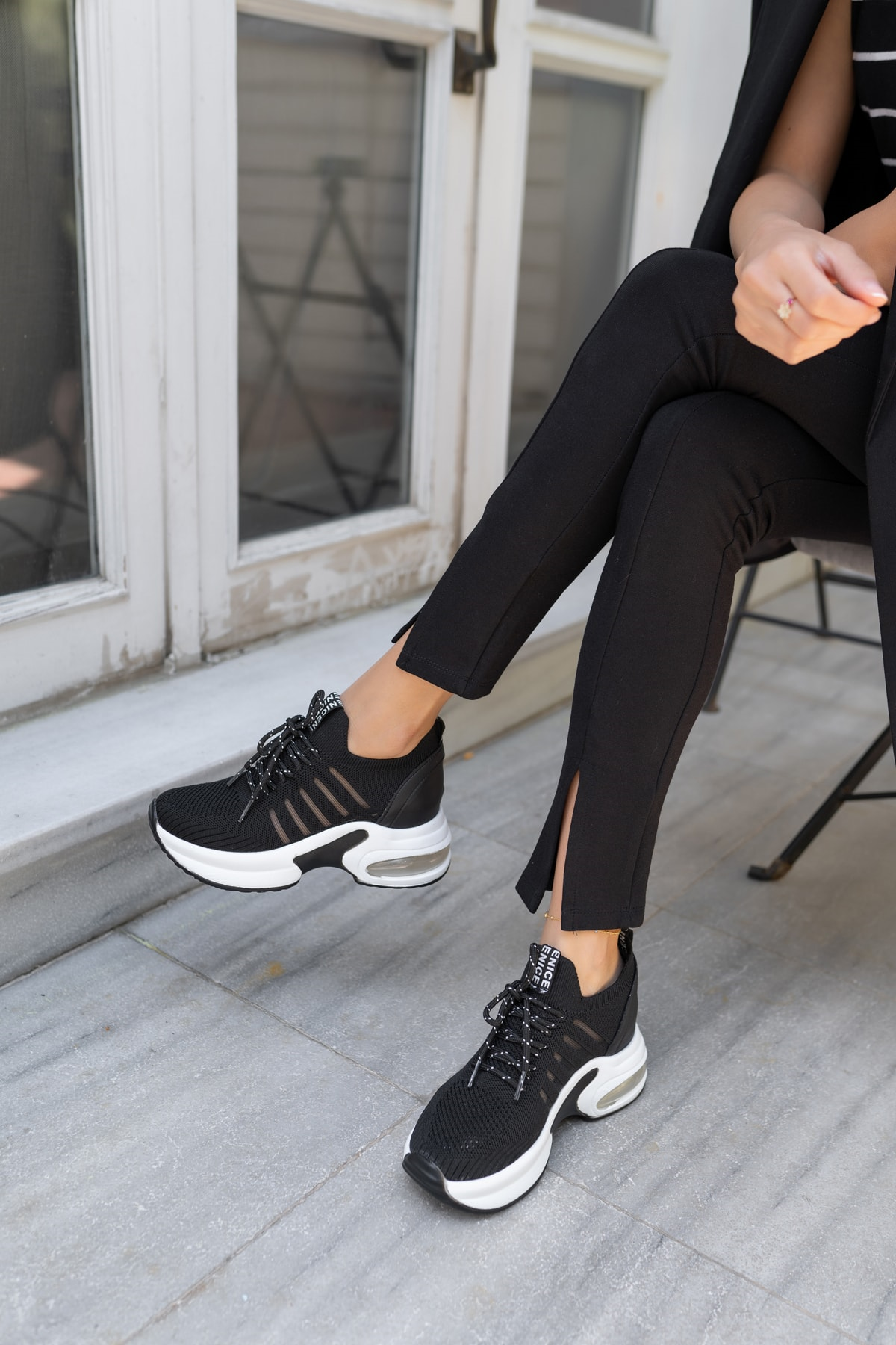 Woala Kadin Siyah Dolgu Topuk Sneakers