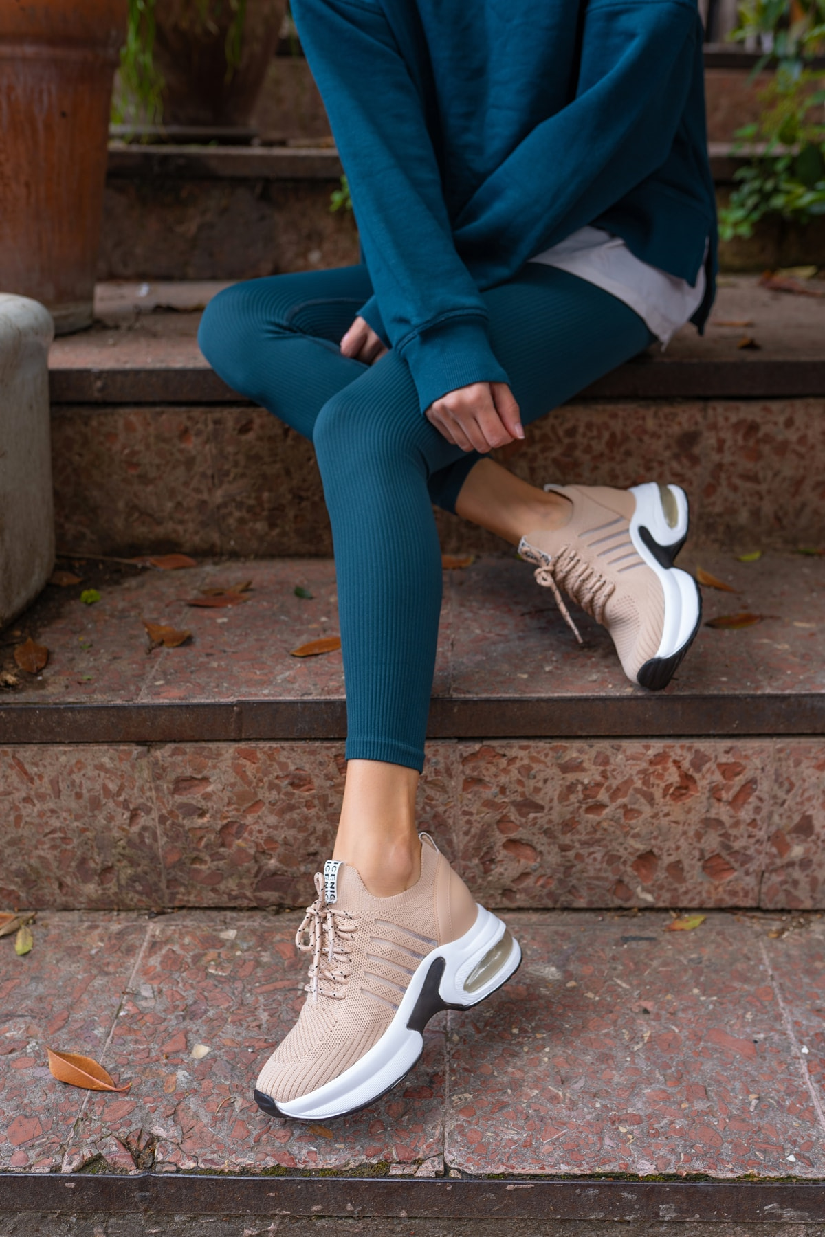 Woala Kadin Siyah Dolgu Topuk Sneakers