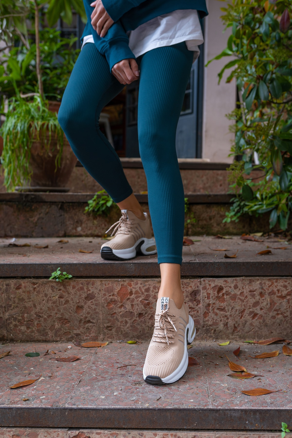 Woala Kadin Siyah Dolgu Topuk Sneakers