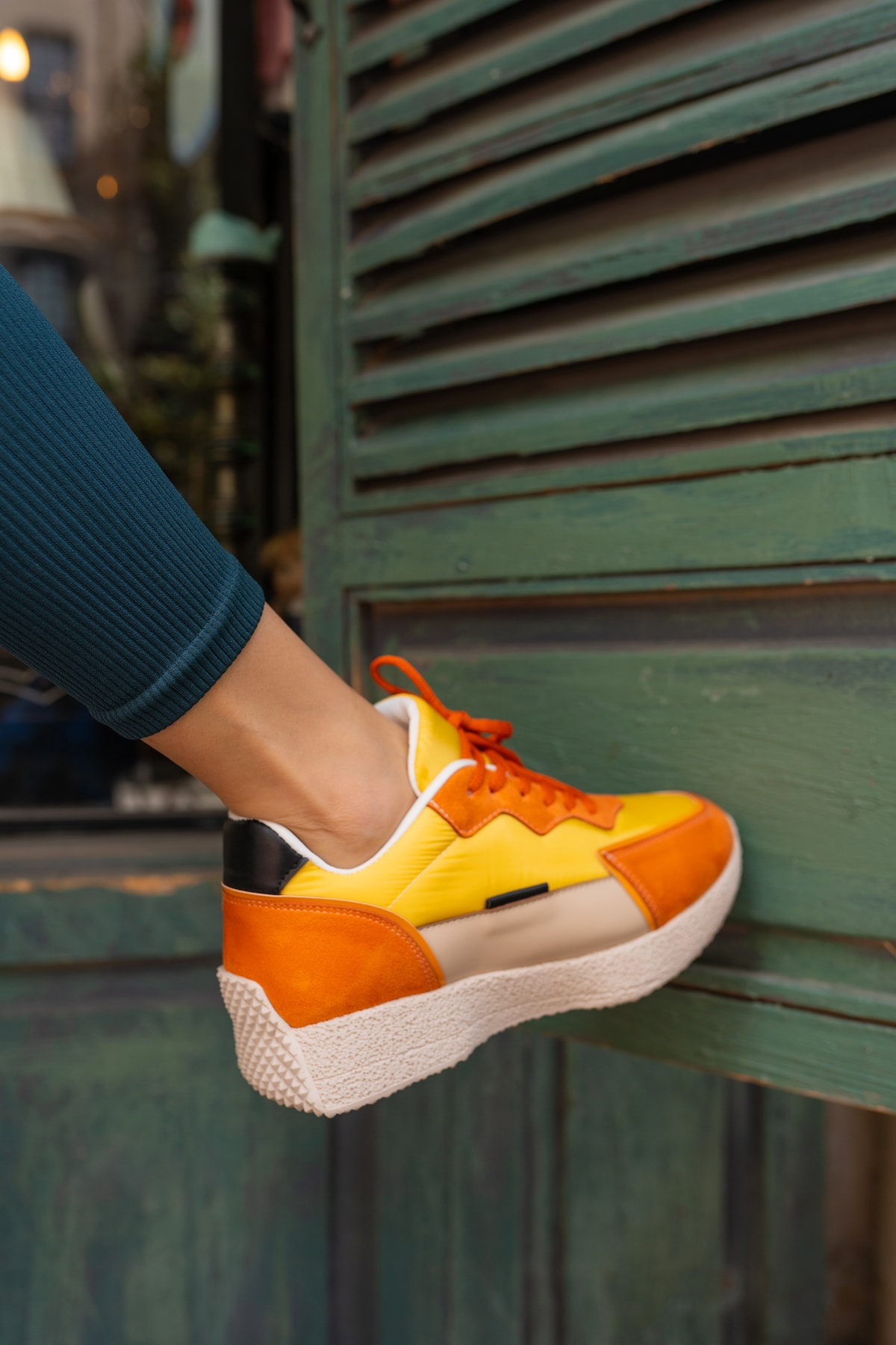 Vasile Kadin Beyaz Paraşüt Kumas Detay Sneakers