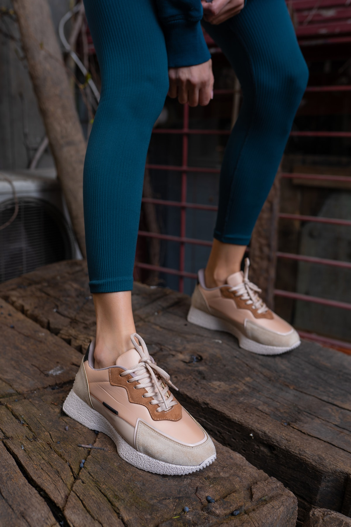 Vasile Kadin Beyaz Paraşüt Kumas Detay Sneakers