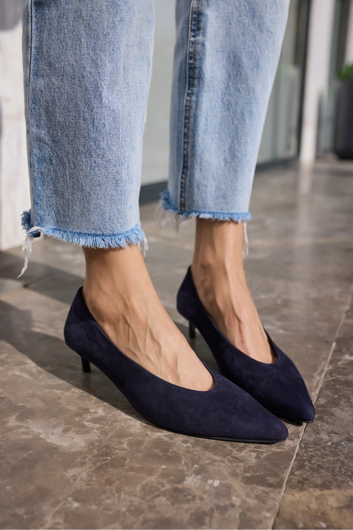 LURCETTA KADIN LACIVERT GERCEK DERI SUET MINI TOPUKLU STILETTO