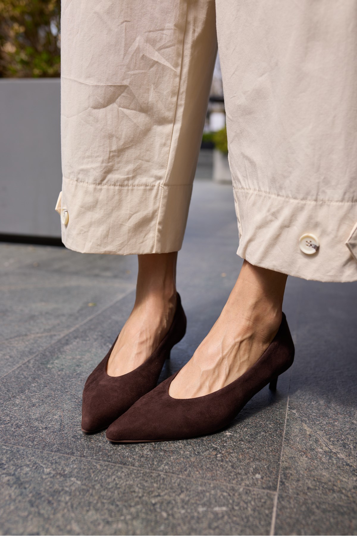 LURCETTA KADİN KAHVE GERCEK DERİ SUET MİNİ TOPUKLU STILETTO