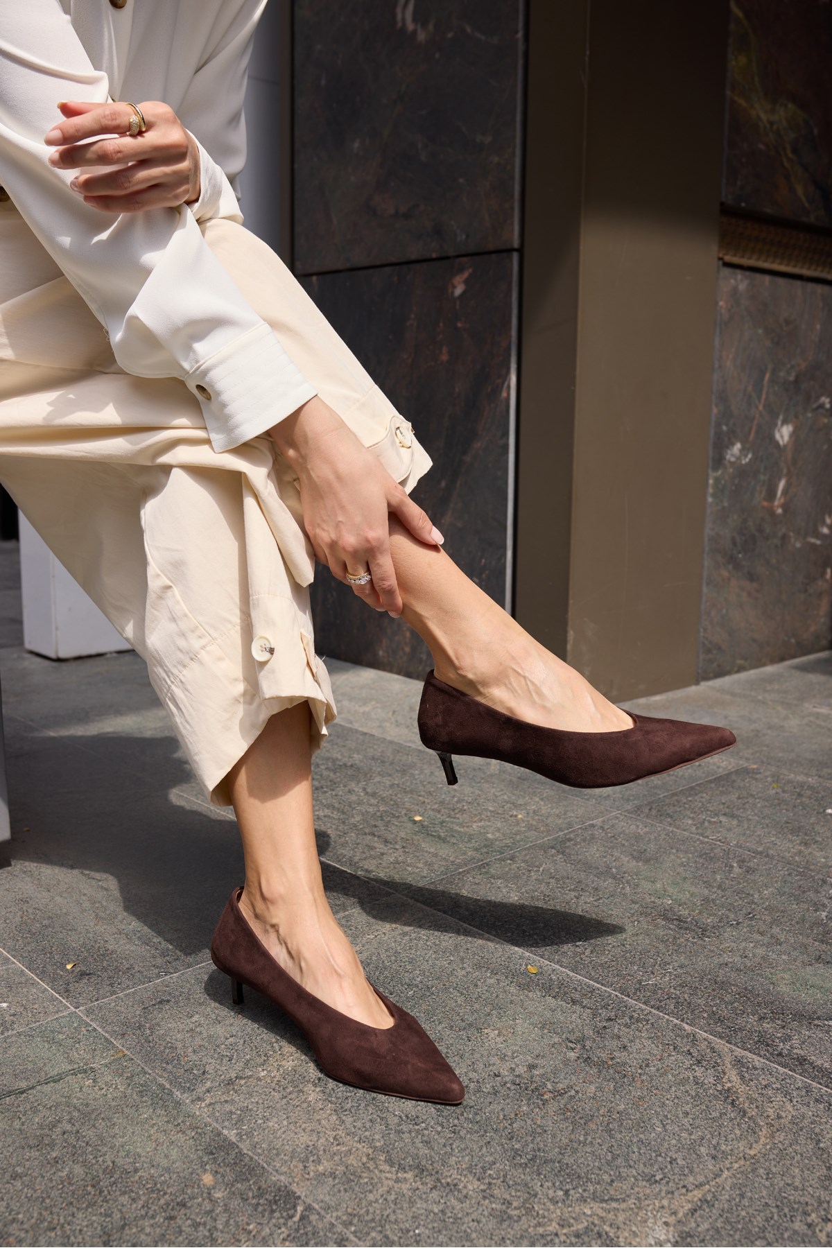 LURCETTA KADİN KAHVE GERCEK DERİ SUET MİNİ TOPUKLU STILETTO