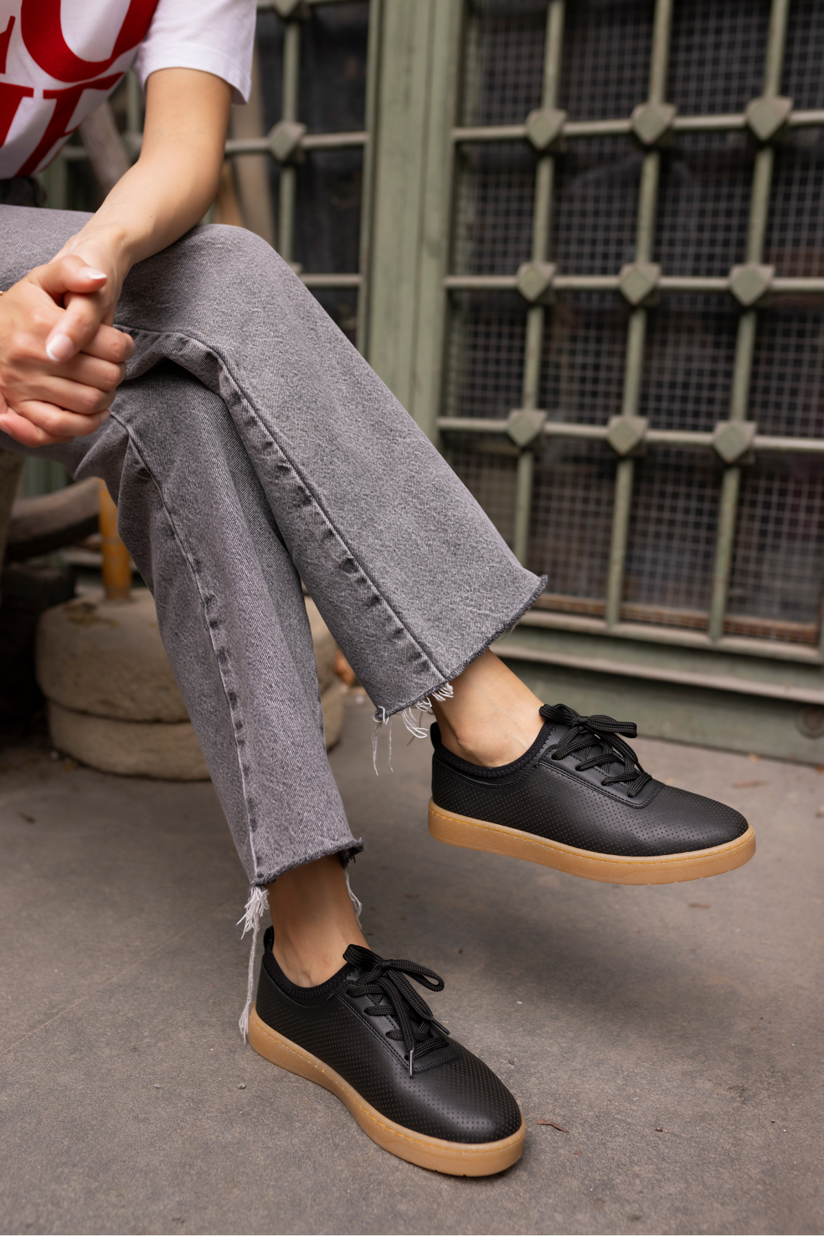 HALLA KADİN SİYAH ZİMBA DETAY EKSTRA YUMUSACIK SNEAKER