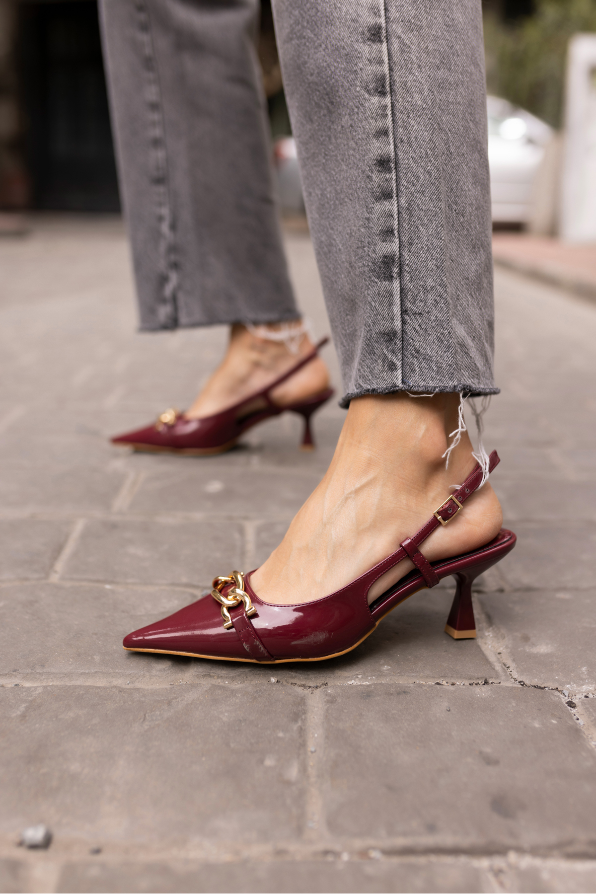 JERRY KADİN BORDO RUGAN GOLD METAL TOKA MİNİ TOPUKLU AYAKKABİ
