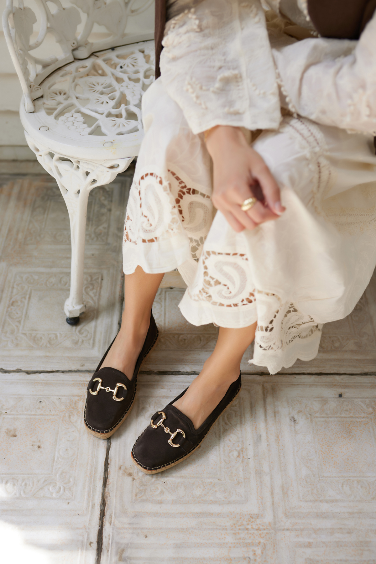 NAZSA KADIN KAHVERENGİ SÜET TOKALI ESPADRIL TABAN LOAFER AYAKKABİ