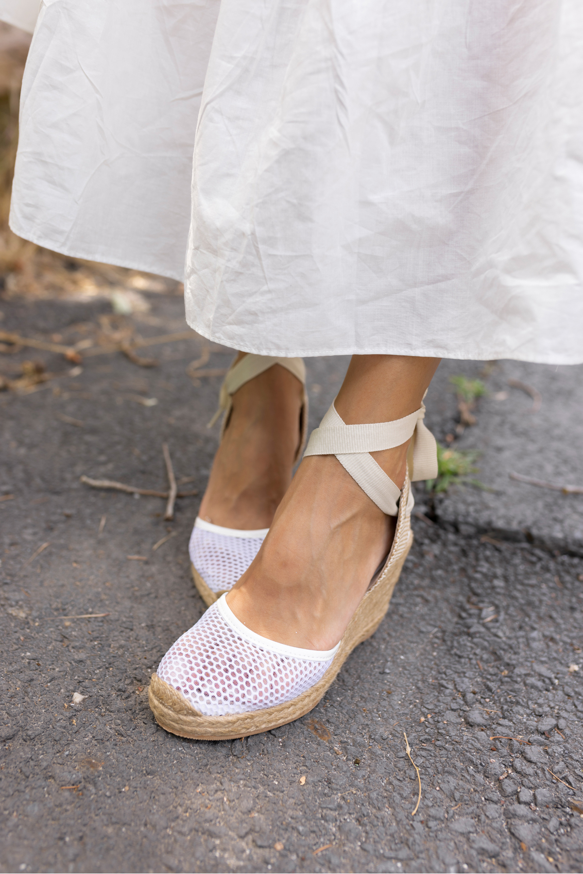 TOMİ KADIN ALTİN FİLE DETAYLİ ESPADRİL SANDALET