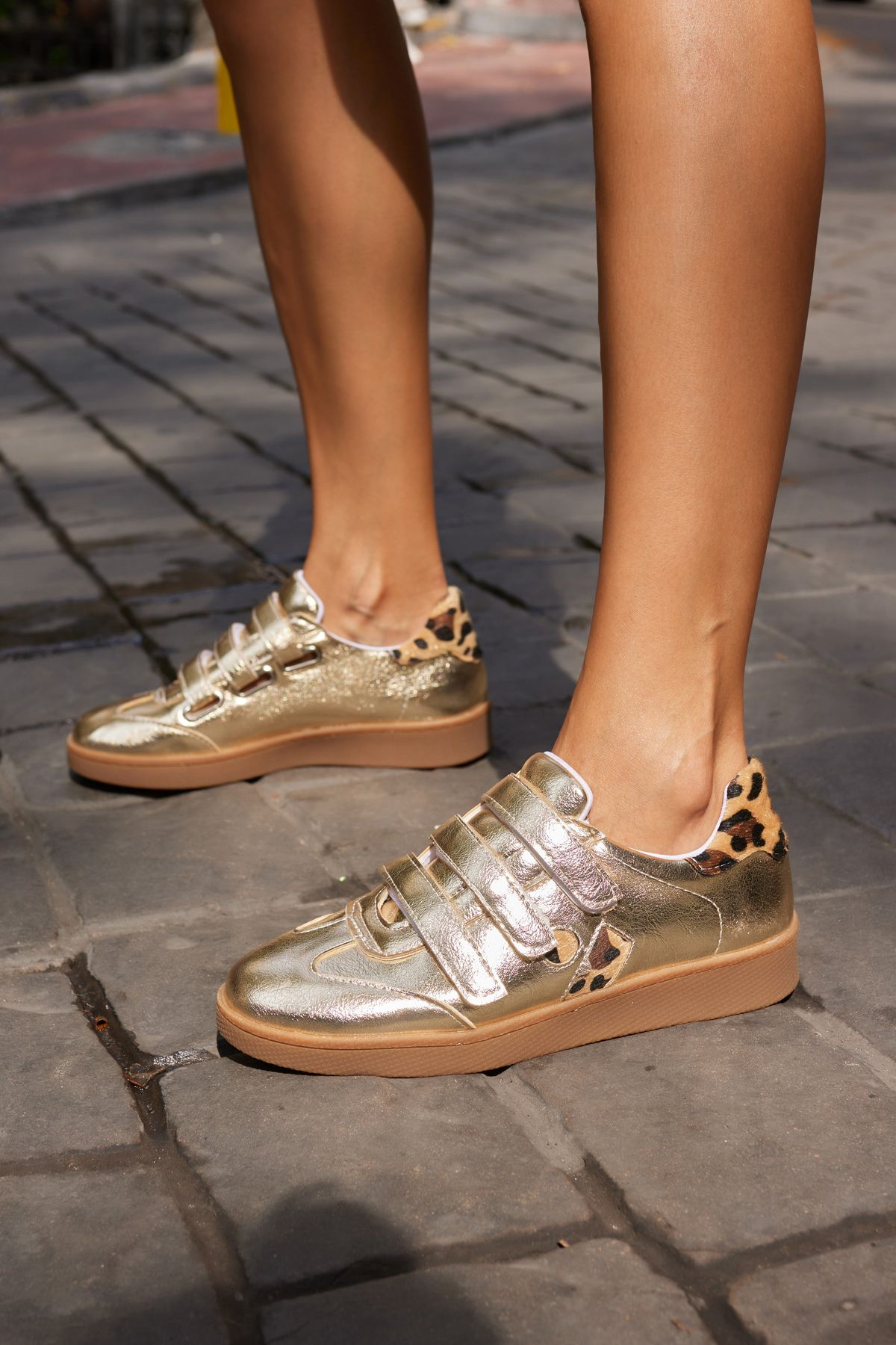 İSABEL KADIN LEOPAR CIRTLI KAUCUK TABANLİ SNEAKER