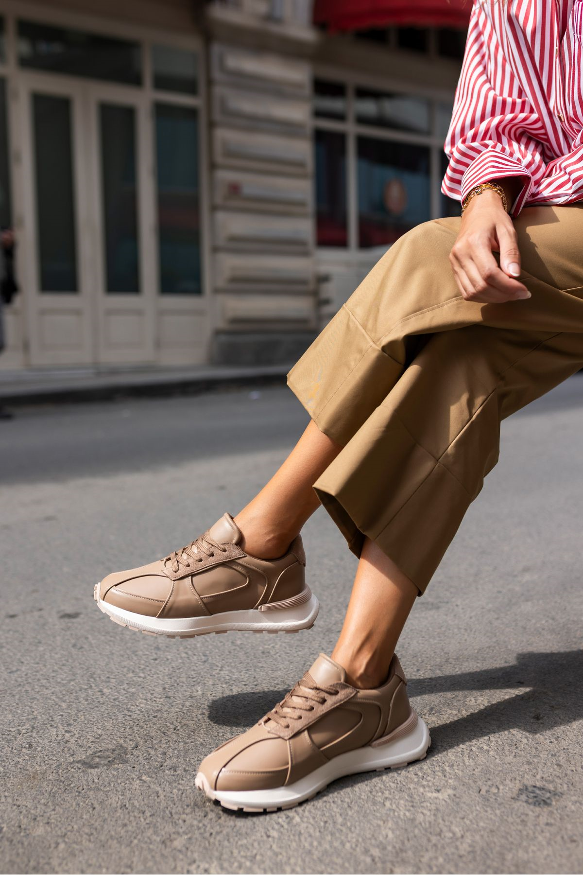 NUNA KADIN VIZON BAGCIKLI SNEAKER