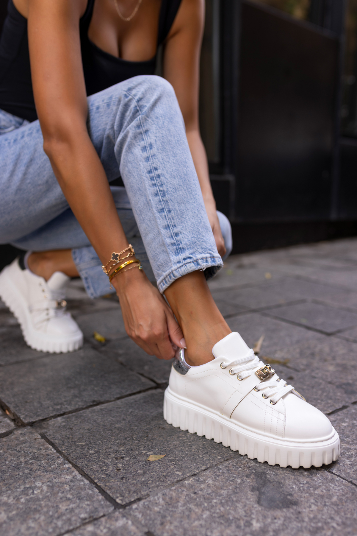 NİGEL KADİN SİYAH TOKA DETAY EVA TABANLİ SNEAKER