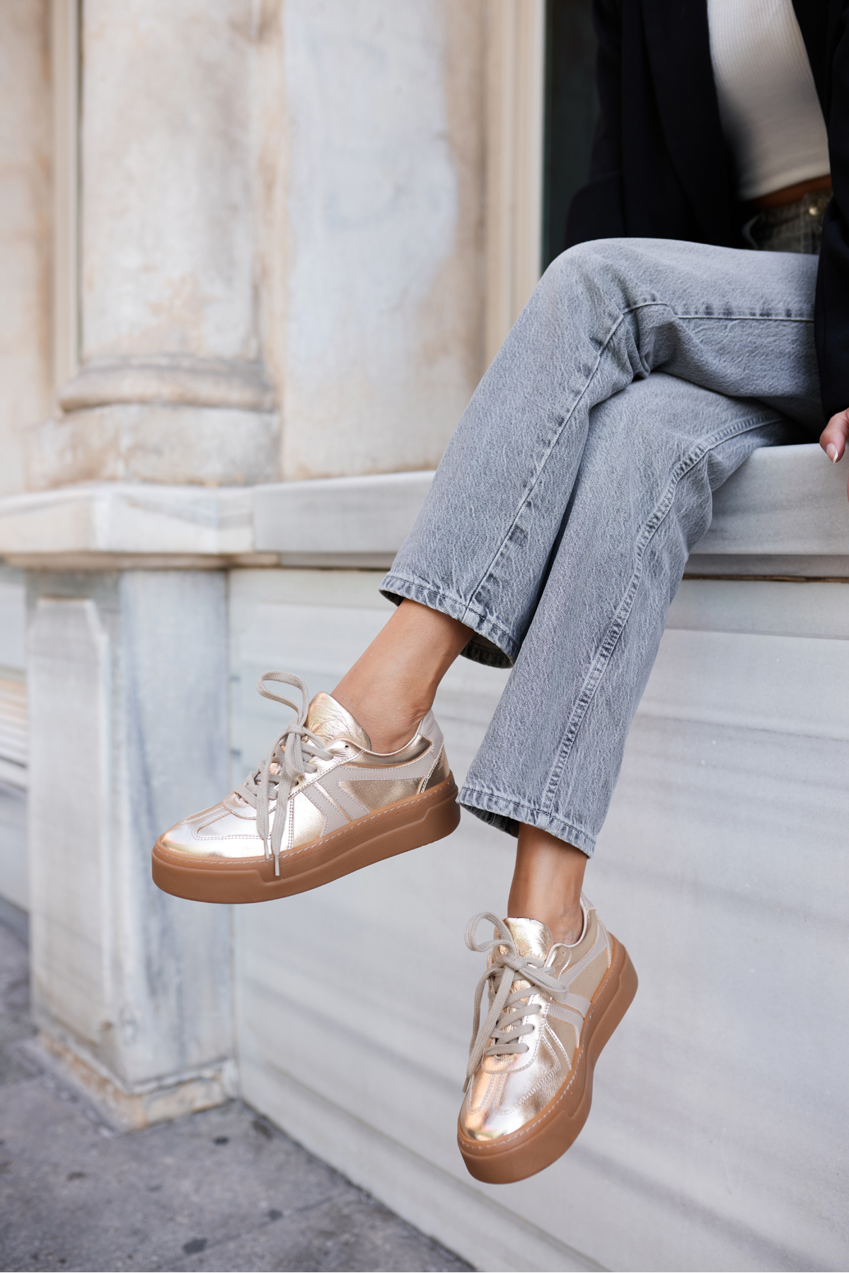 BELLO KADIN SİYAH GERCEK DERİ SNEAKER