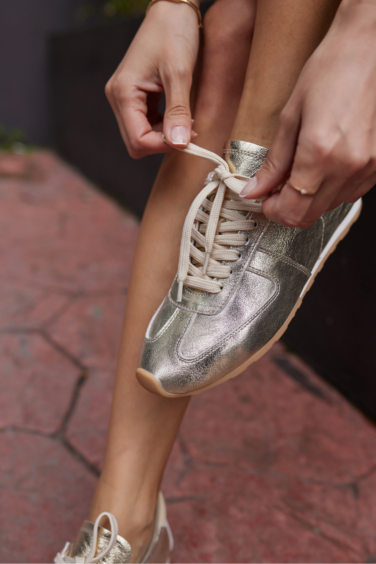 TORES KADIN KAHVERENGİ GERCEK SUET BAGCIKLI SNEAKER