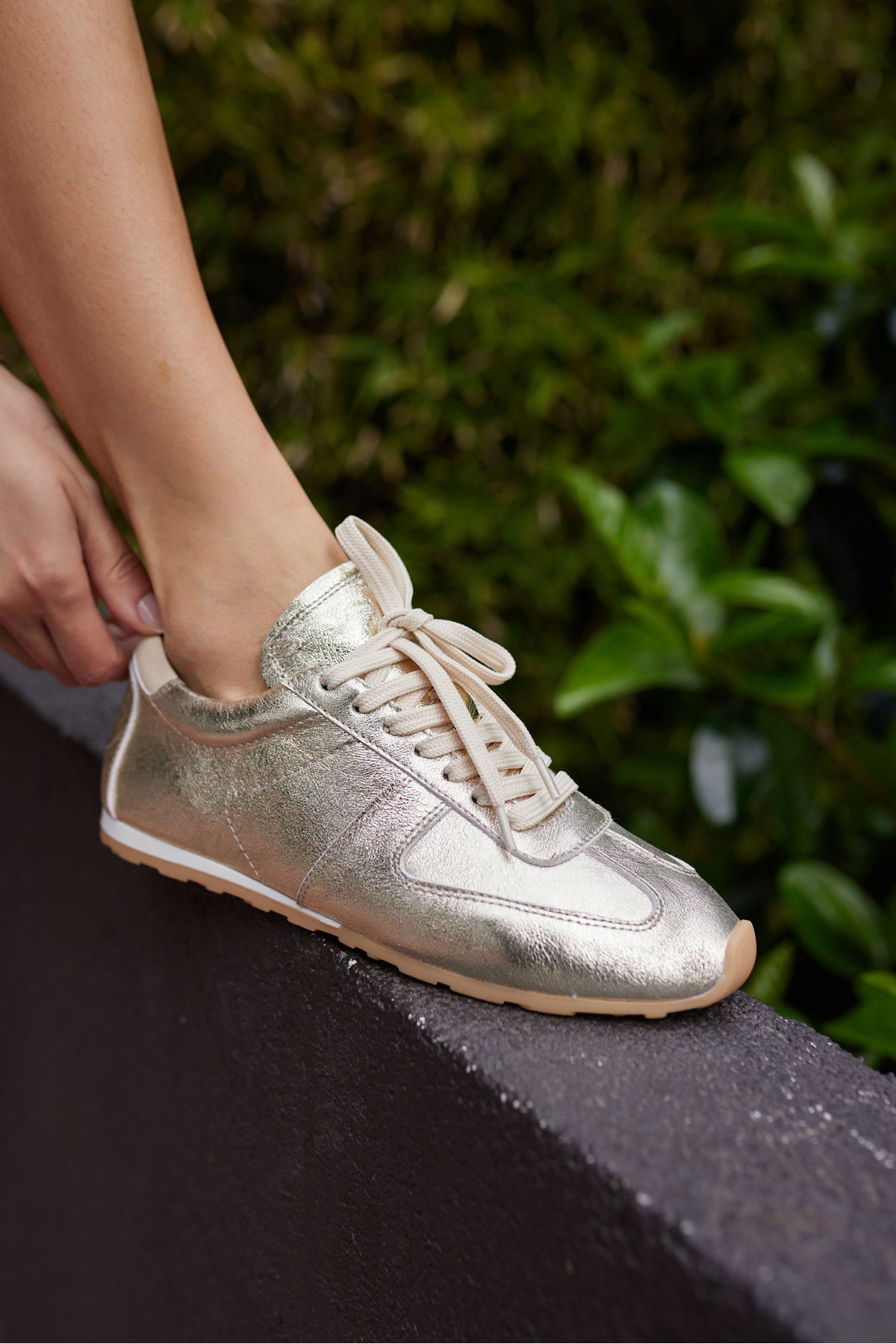 TORES KADIN KAHVERENGİ GERCEK SUET BAGCIKLI SNEAKER