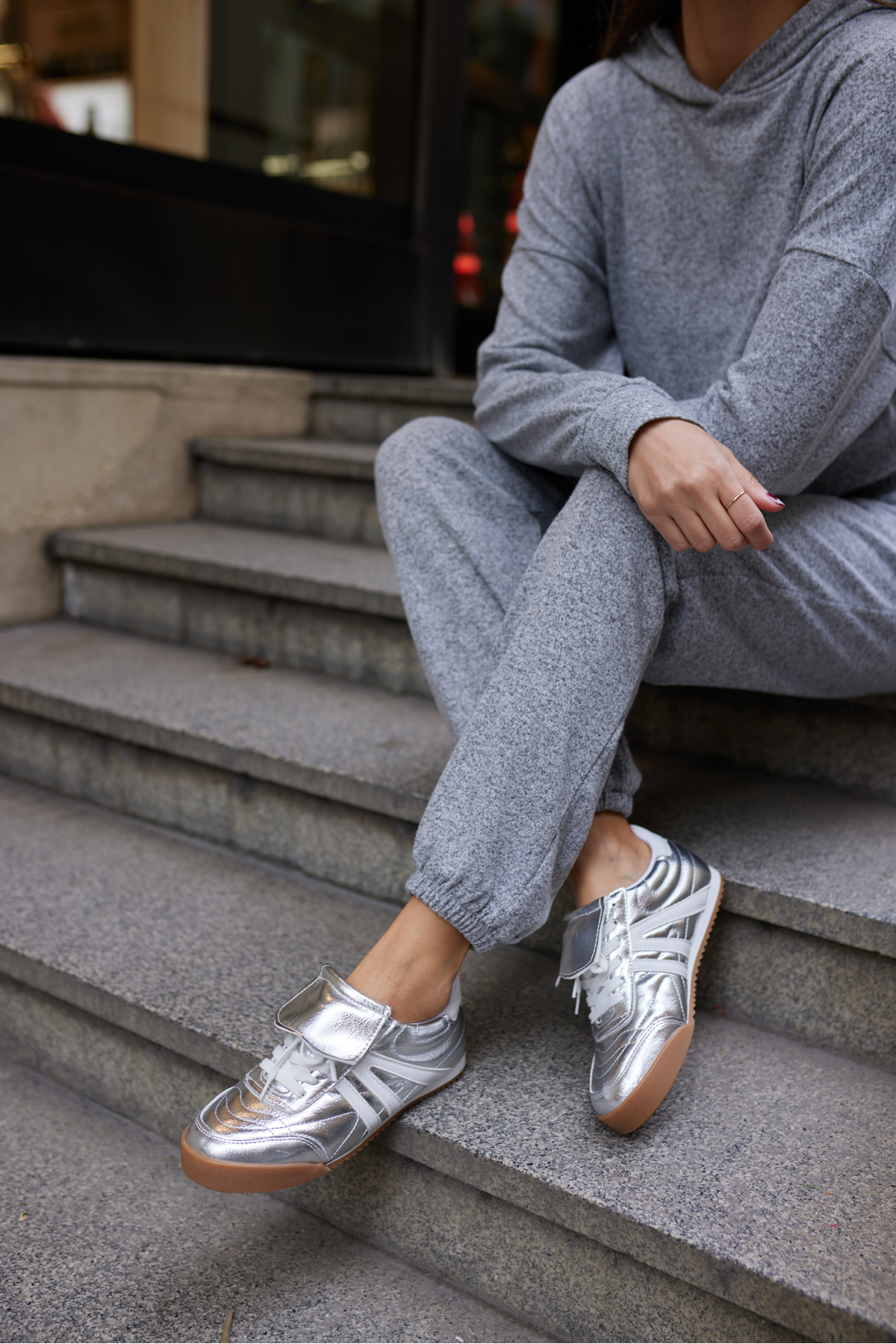 EDUARD KADIN GUMUS DIKISLI BAGCIKLIN SNEAKER