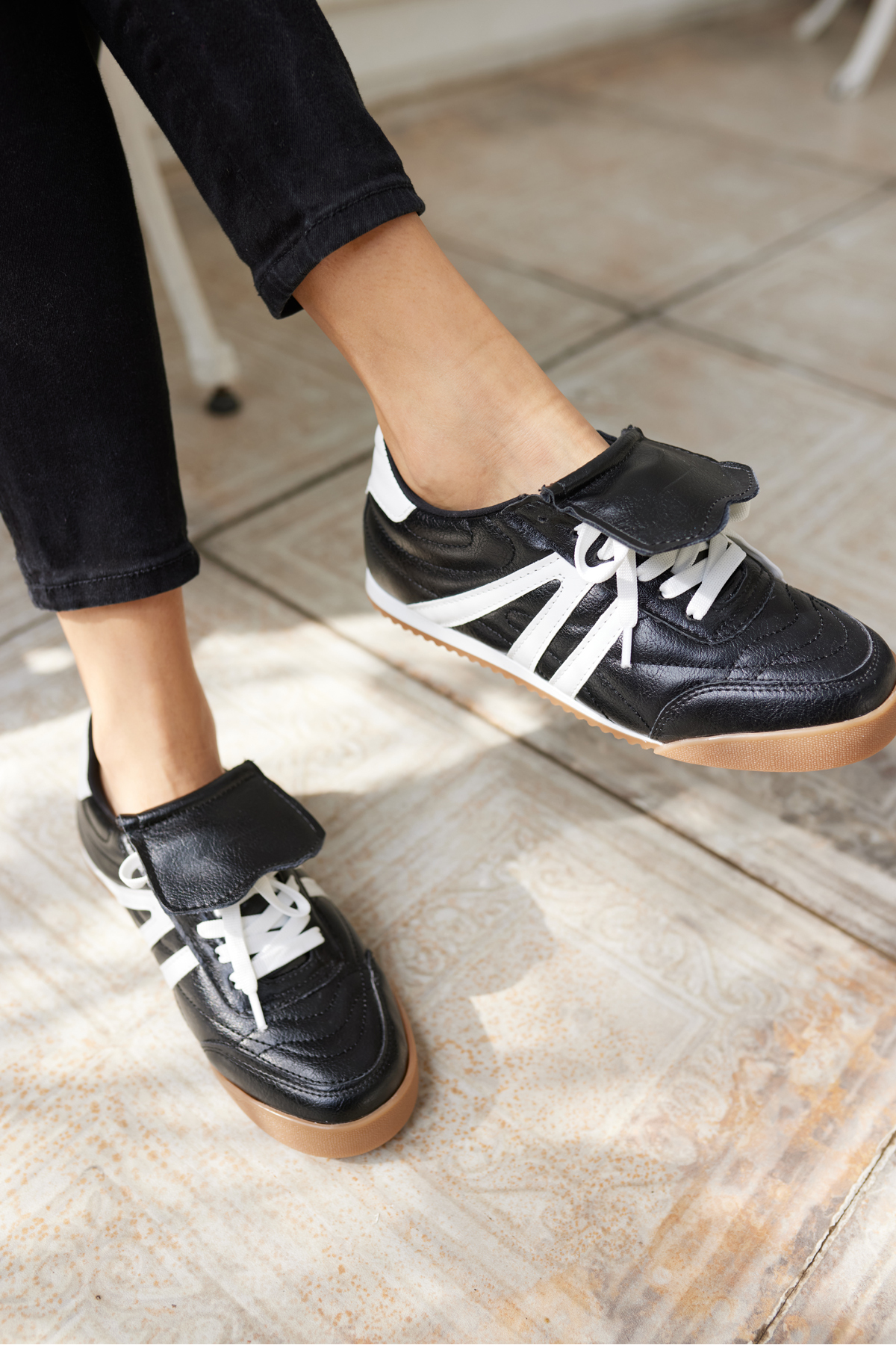 EDUARD KADIN GUMUS DIKISLI BAGCIKLIN SNEAKER