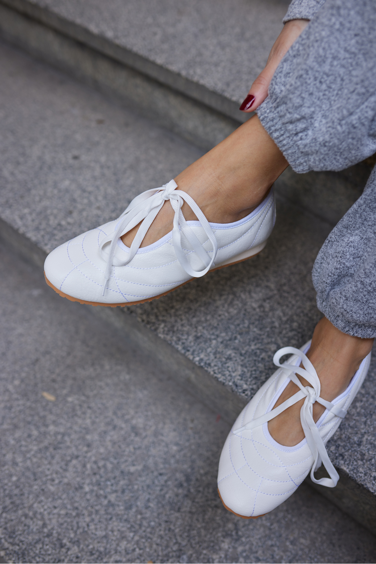 NAMES KADİN ALTIN BAGCIKLI SNEAKER
