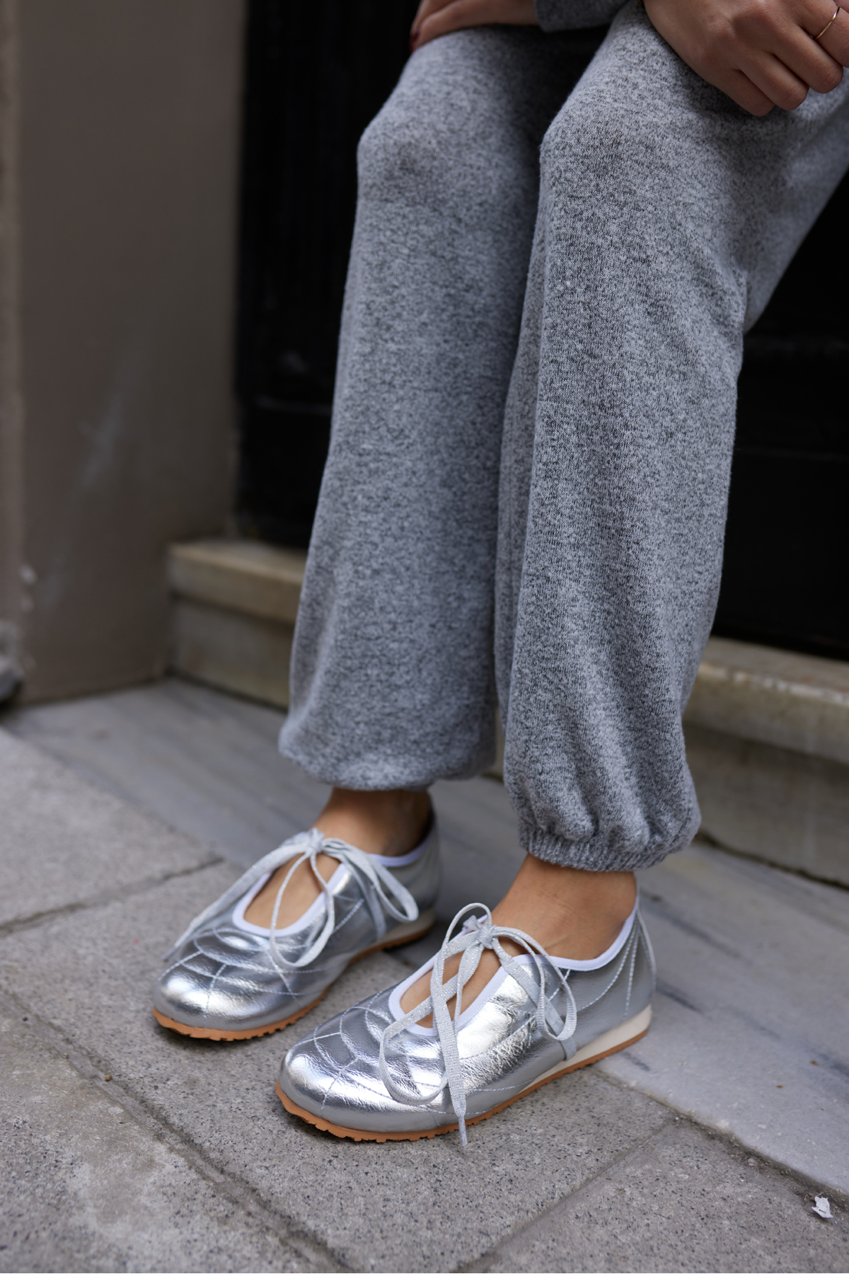 NAMES KADİN ALTIN BAGCIKLI SNEAKER