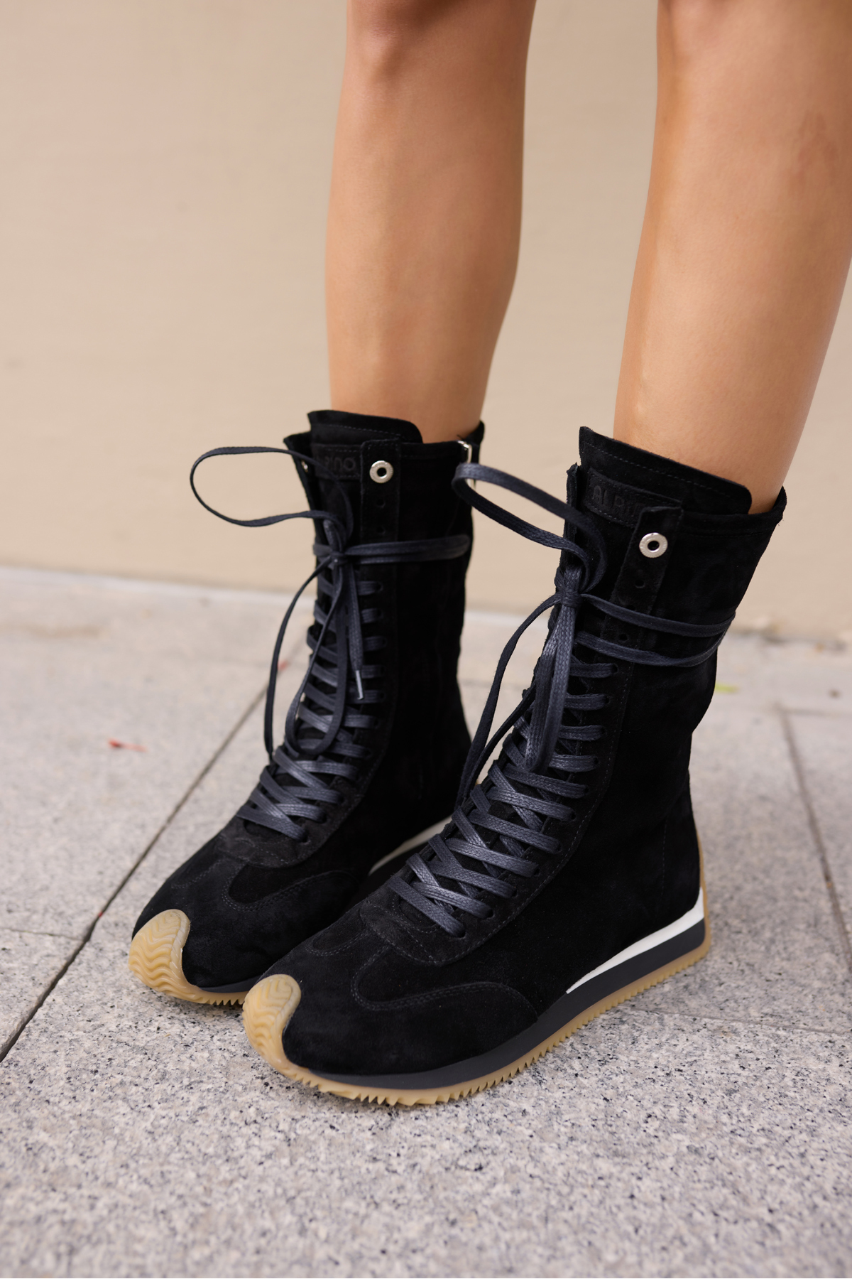 CARMİRA KADİN SİYAH GERCEK SUET BOKSOR SNEAKER BOT