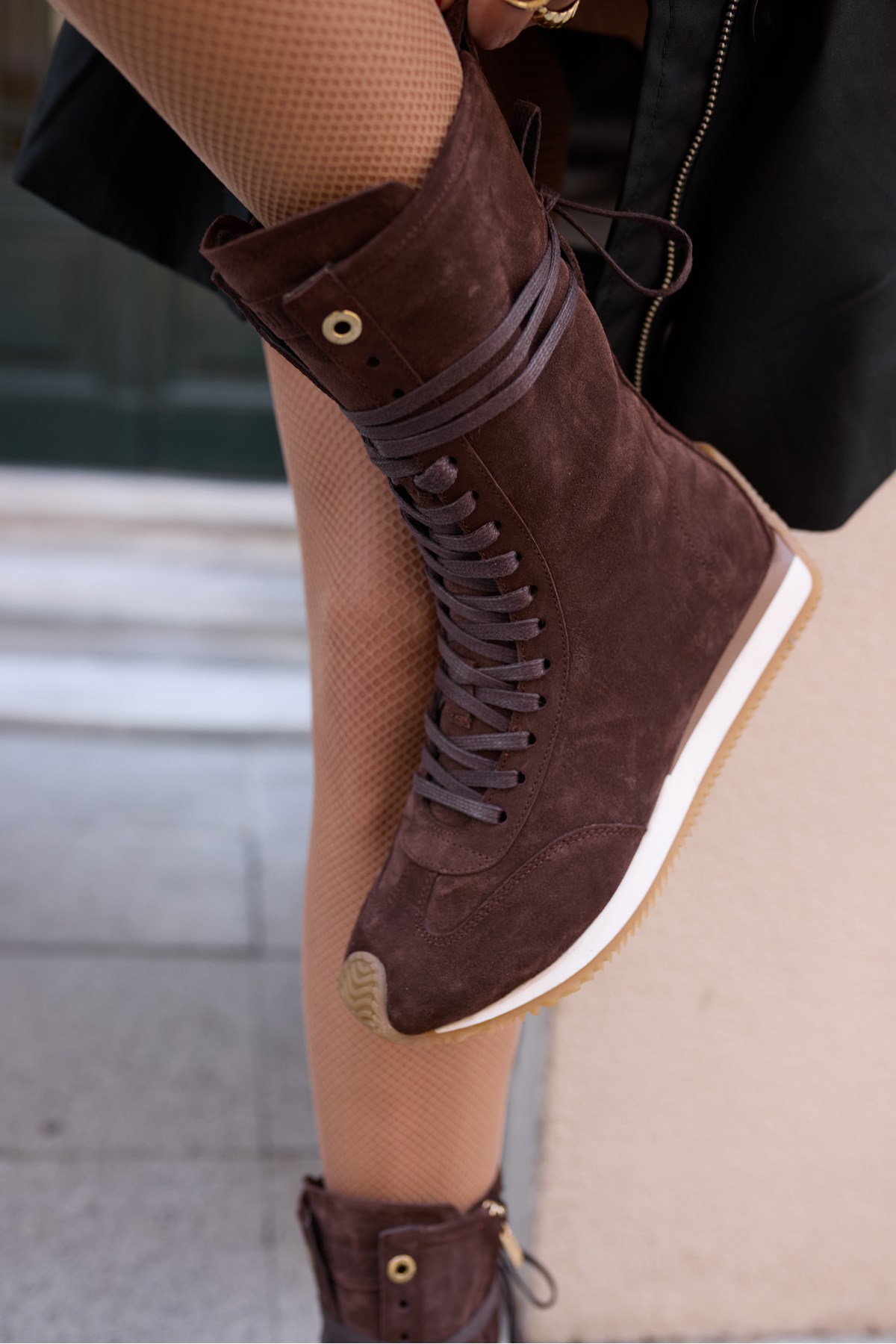 CARMİRA KADİN KAHVE GERCEK SUET BOKSOR SNEAKER BOT