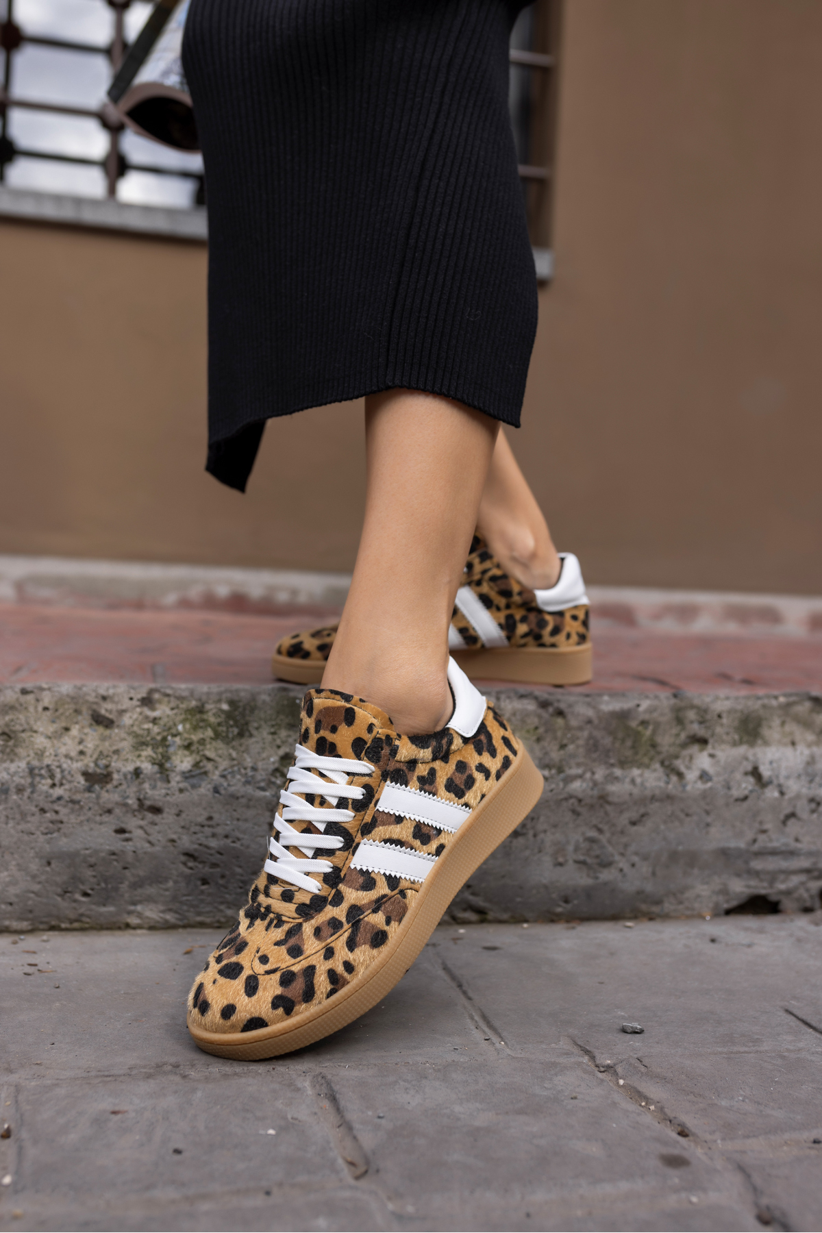 BRUCE KADIN LEOAPAR BAGCIKLI SNEAKER