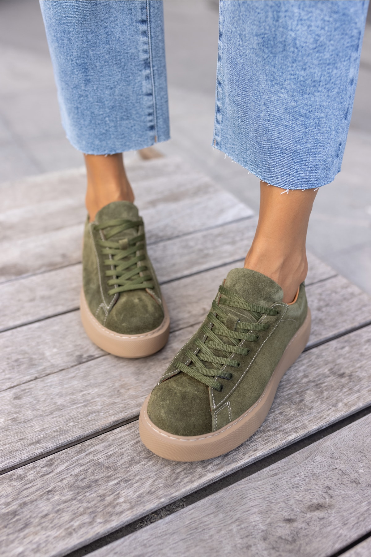 Angelo Kadın Haki Gercek Suet Sneaker