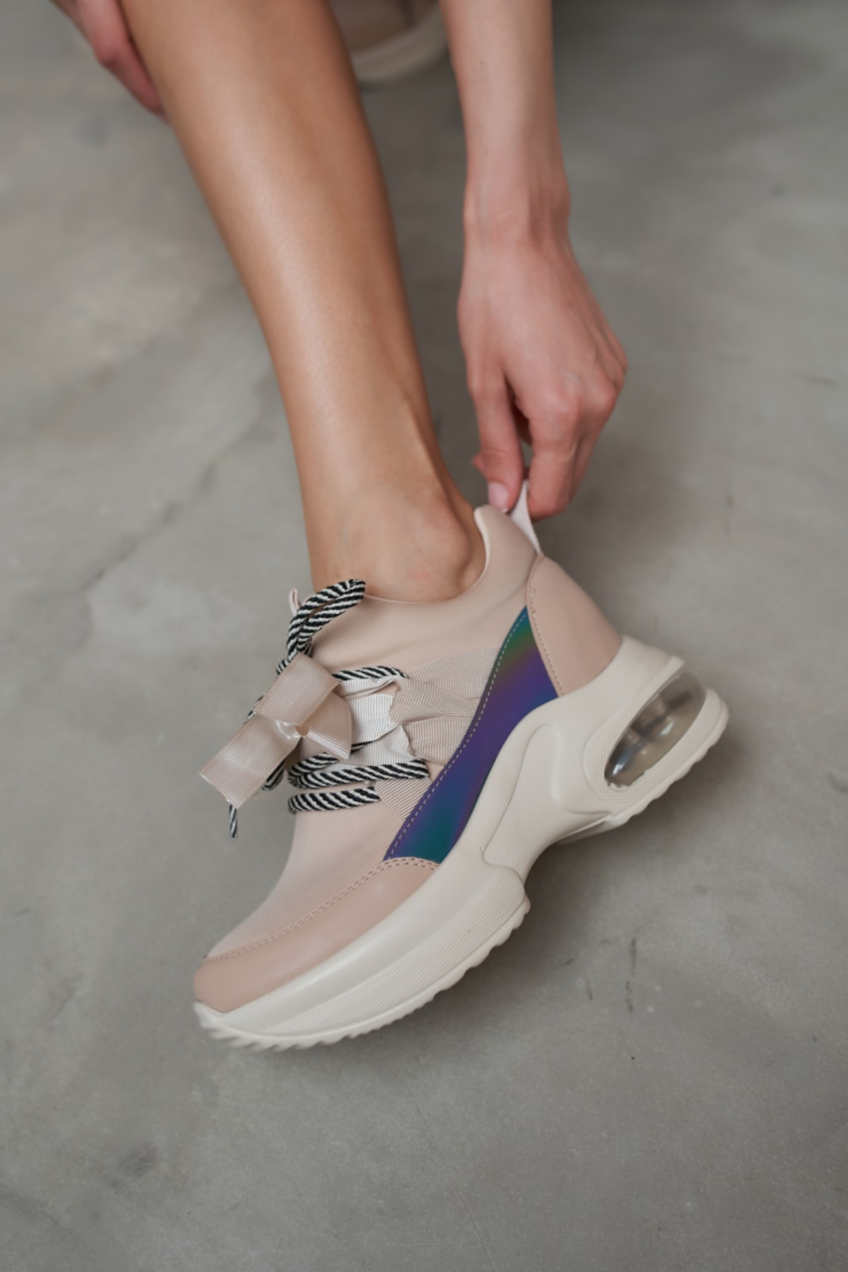 HANNA KADİN GRİ DALGİÇ KUMAŞ DETAY GİZLİ TOPUK SNEAKER