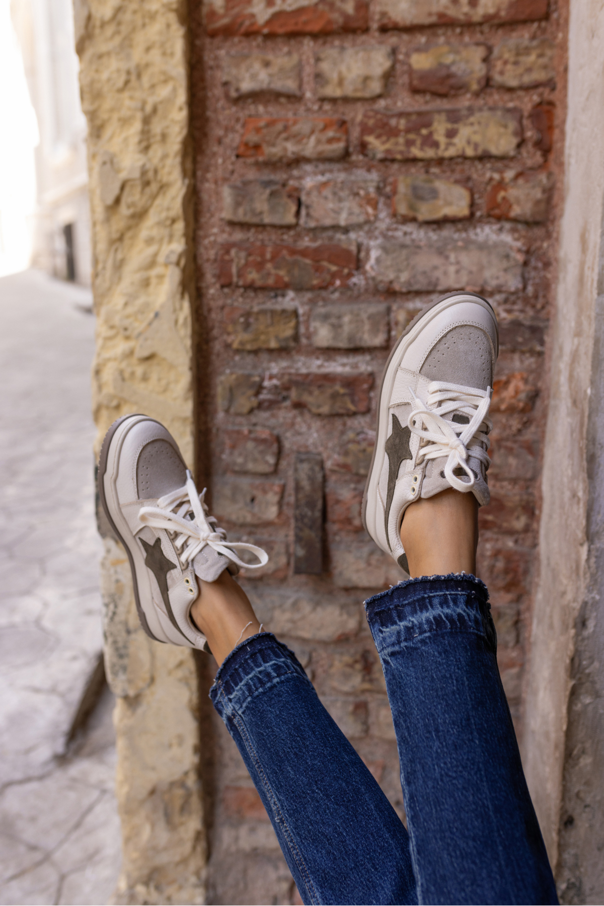 SAMSA KADİN BEYAZ GERCEK DERİ YILDIZ DETAY SNEAKER
