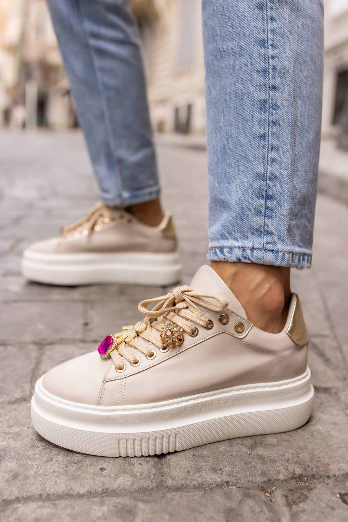 Carbon Kadın Siyah Bagcık Aksesuar Detay Sneaker