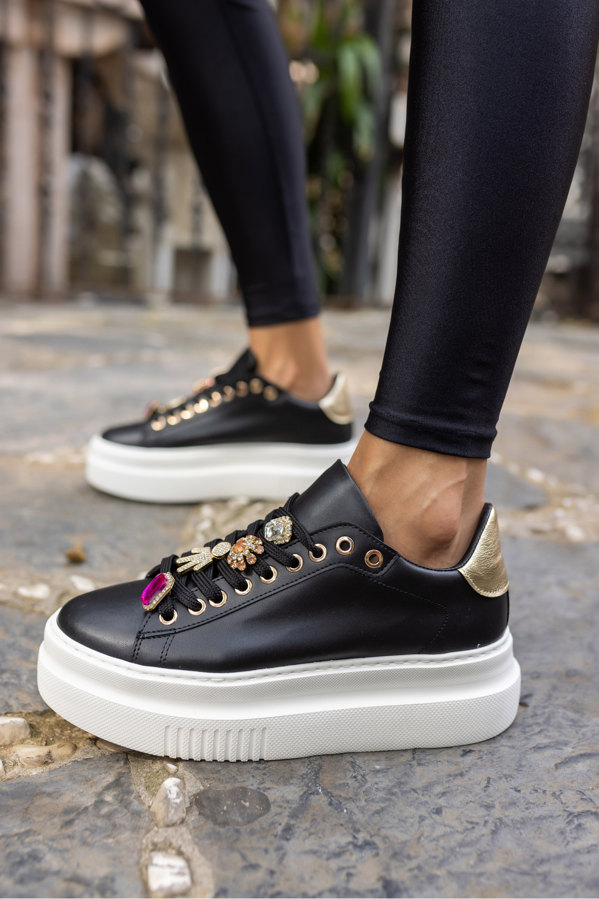 Carbon Kadın Siyah Bagcık Aksesuar Detay Sneaker