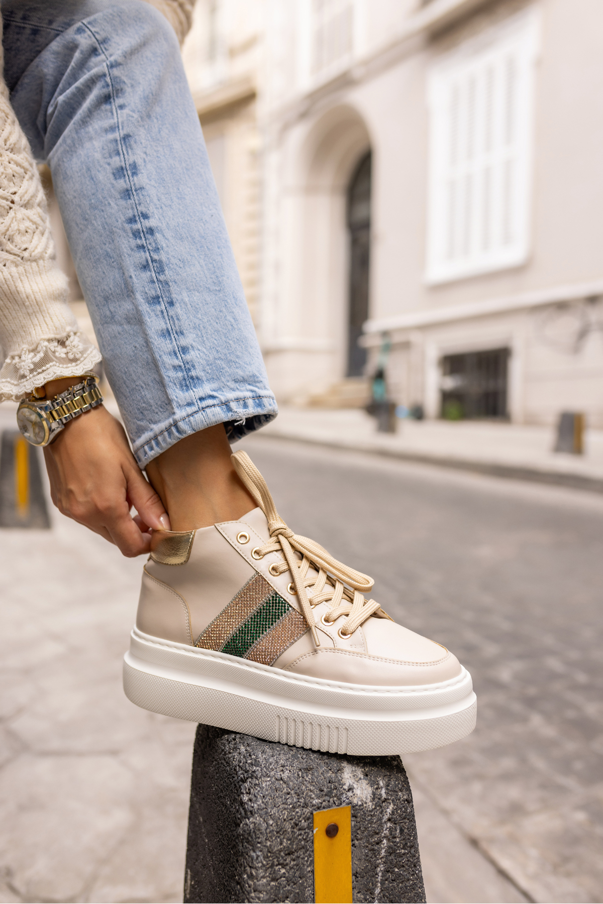 TOBERS KADIN SİYAH TAŞ DETAY SNEAKER