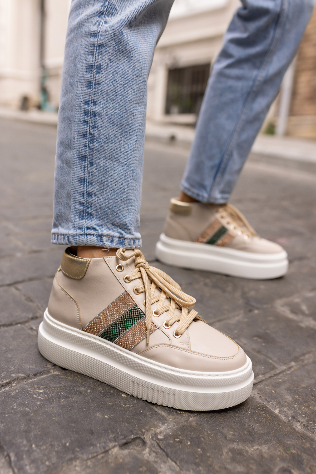 TOBERS KADIN SİYAH TAŞ DETAY SNEAKER