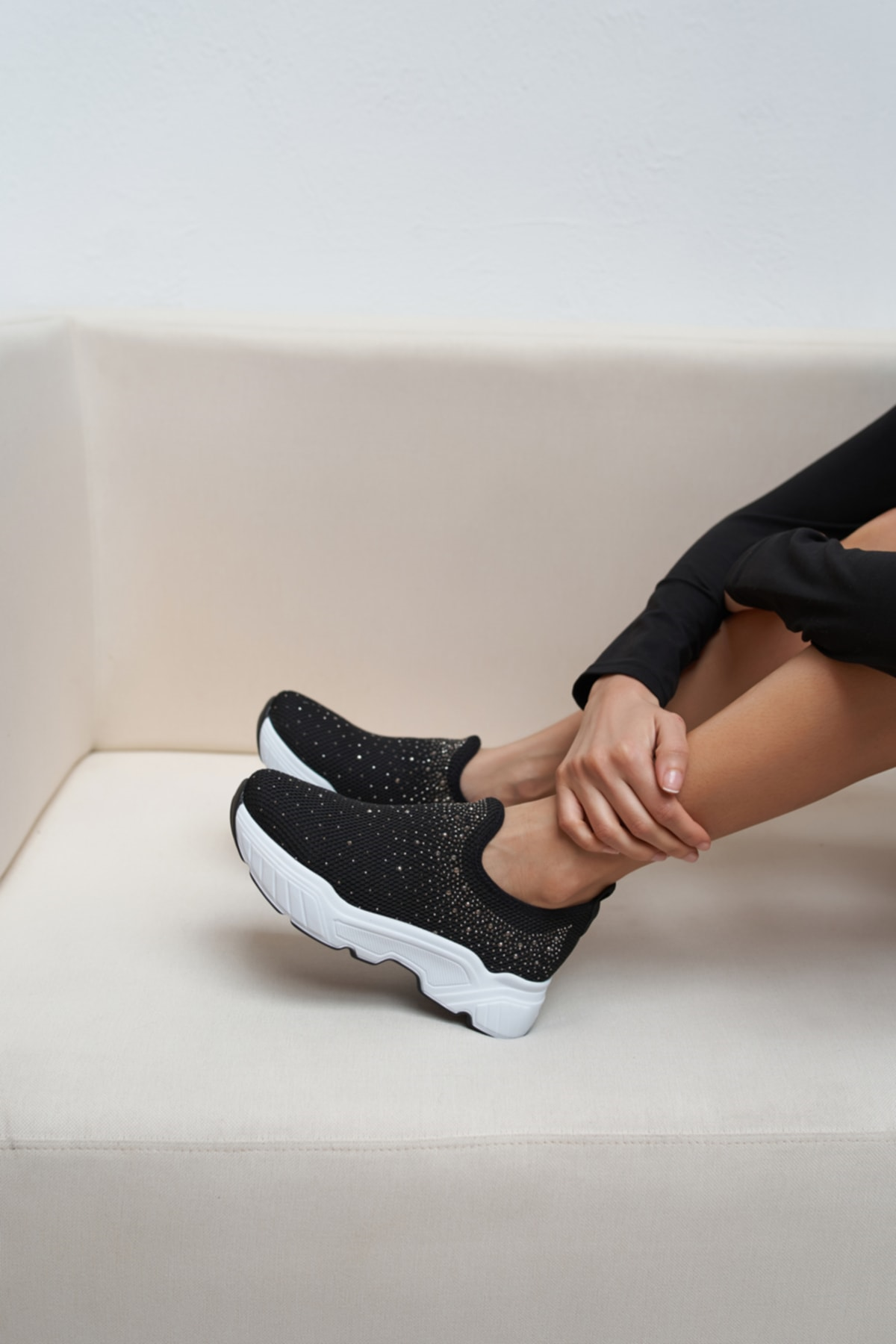 Yuliya Kadın Siyah Taş Ve Triko Detay Sneakers Ayakkabı